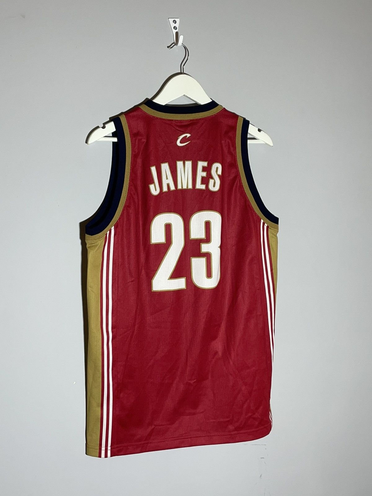 Nba X Vintage 23 James Cleveland Cavaliers Champion Vintage Nba Jersey T-Shirts, Hoodie, Sweatshirt | FlexRushtees.com