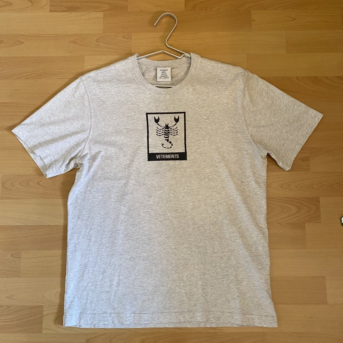 Vetements Scorpio Zodiac Tee Hoodie, Sweatshirt | FlexRushtees.com