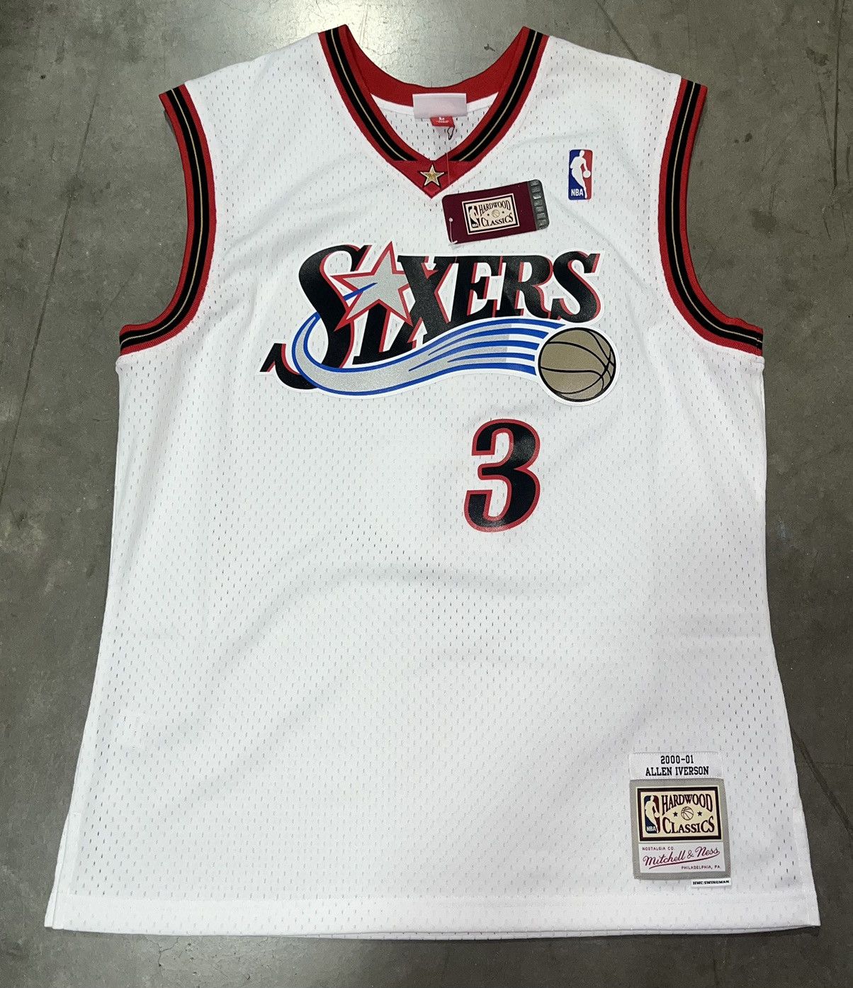 Mitchell Ness Allen Iverson Mitchell Ness 76ers 2000 01 White Jersey