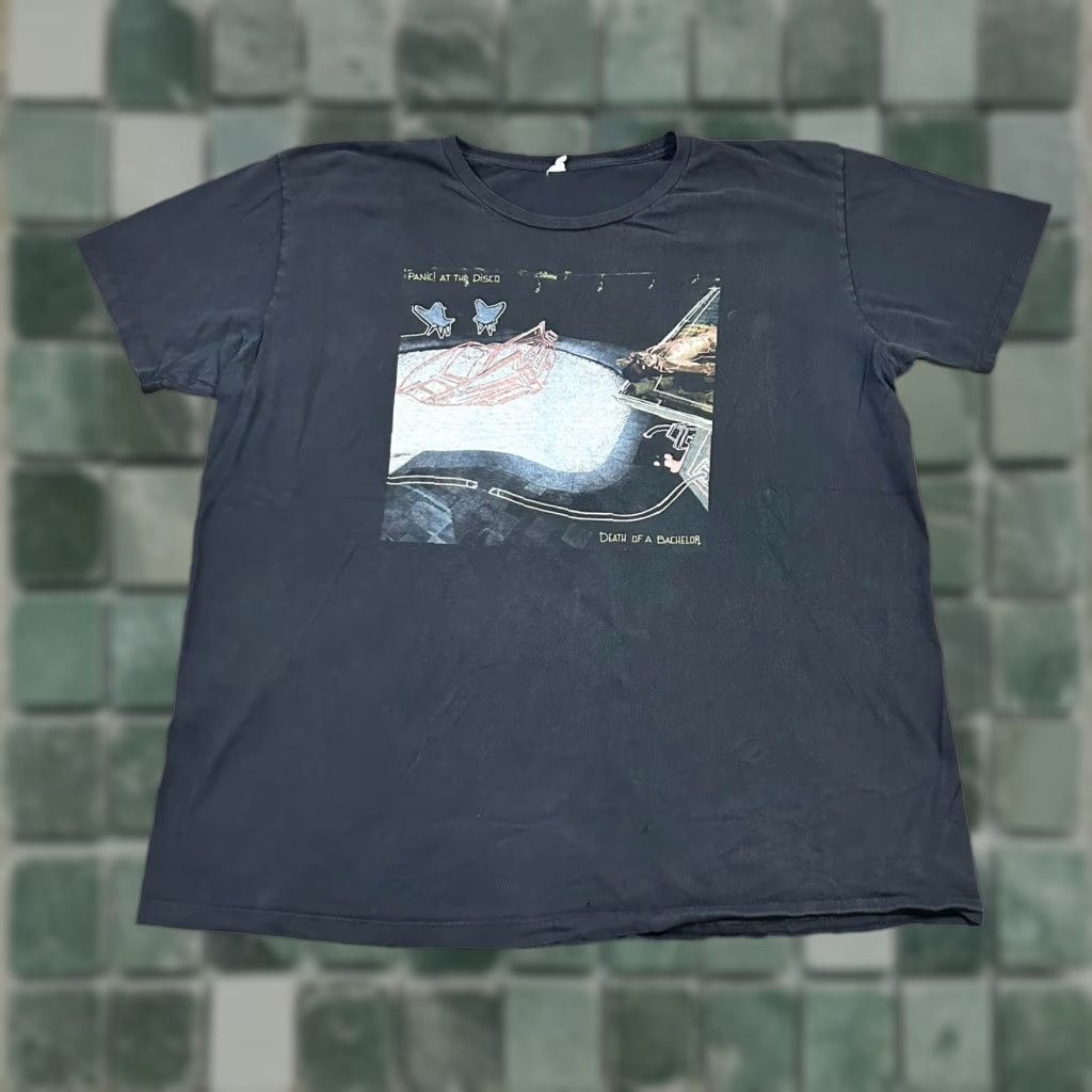 Vintage Y2k Panic At The Disco Death Of A Bachelor Black T Shirt Mens 2xl Hoodie, Sweatshirt | FlexRushtees.com