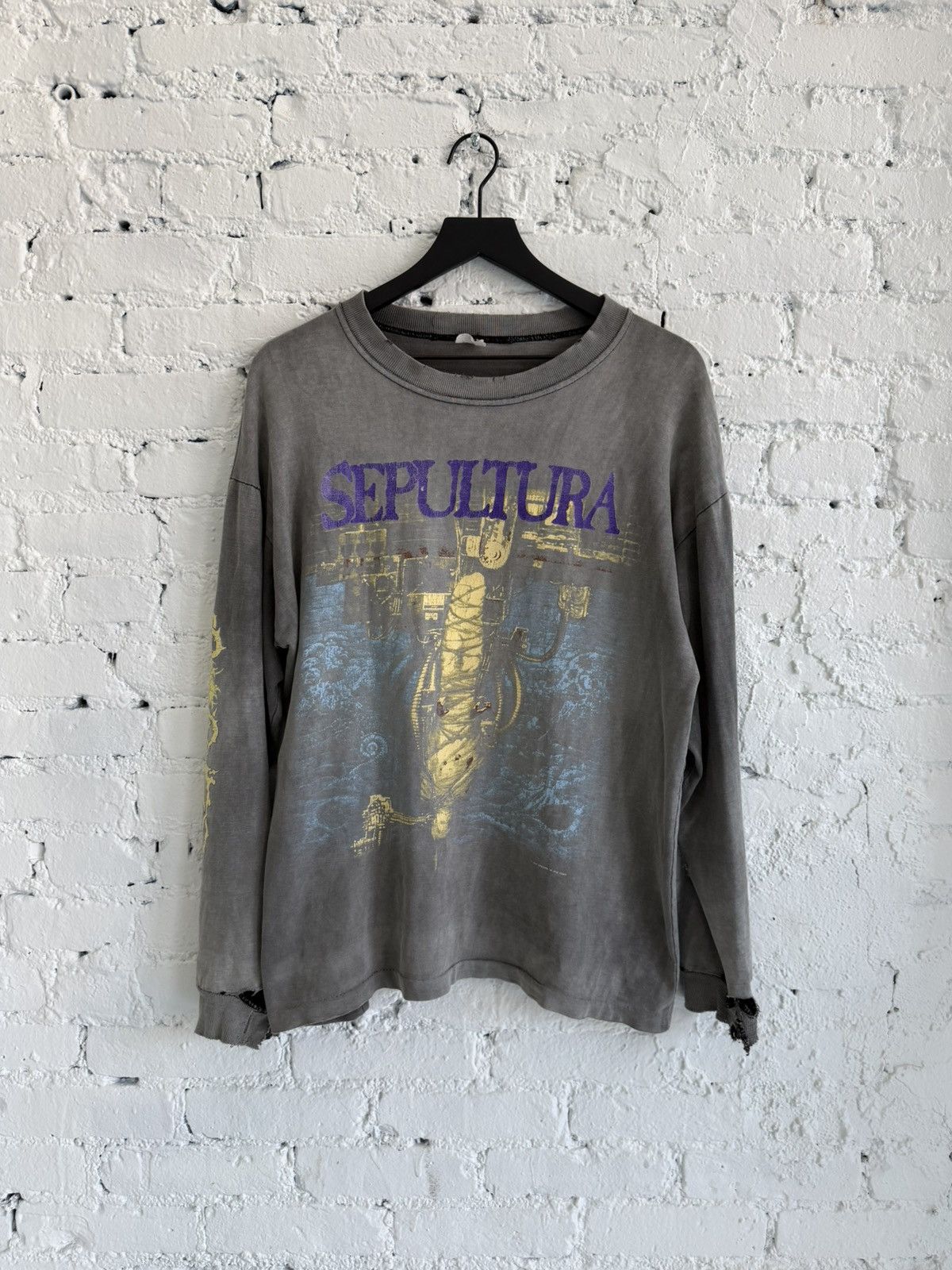 Vintage 1993 Sepultura Chaos A D L S Tee Hoodie, Sweatshirt | FlexRushtees.com