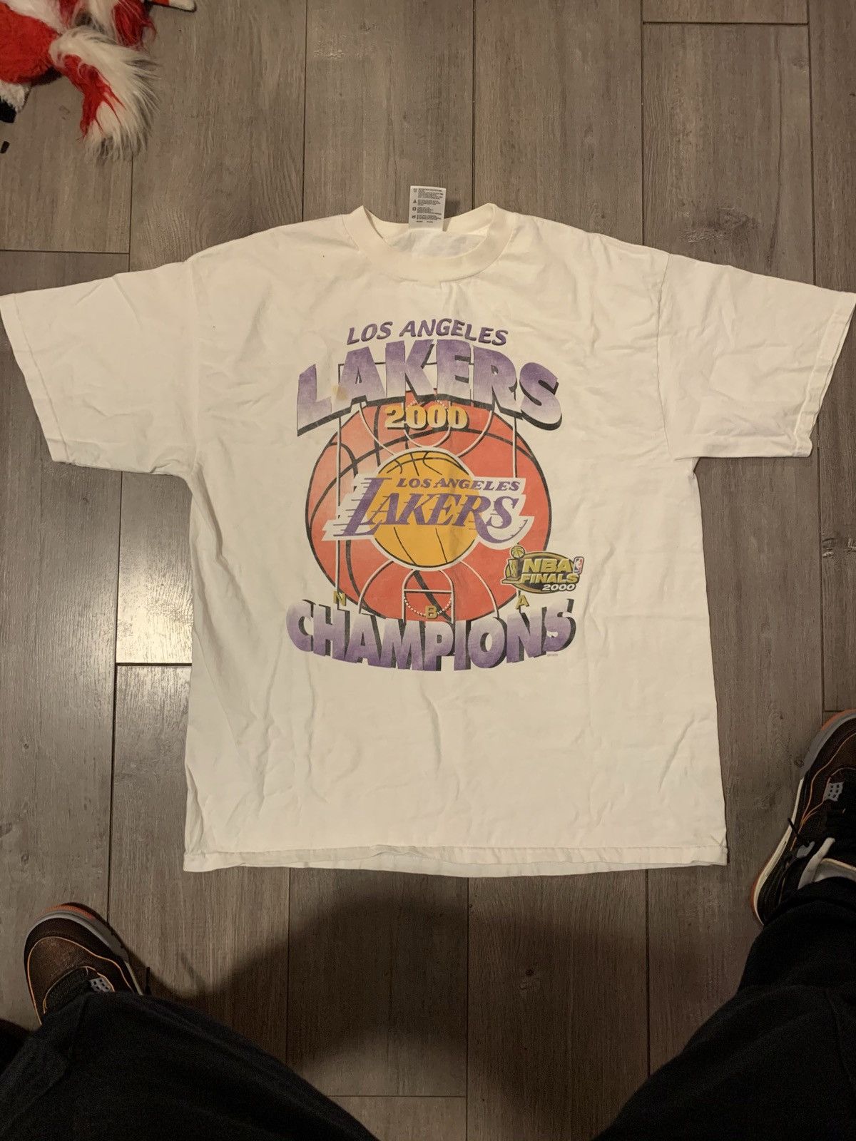 Vintage Los Angeles Lakers 2000 Championship Tee Hoodie, Sweatshirt | FlexRushtees.com