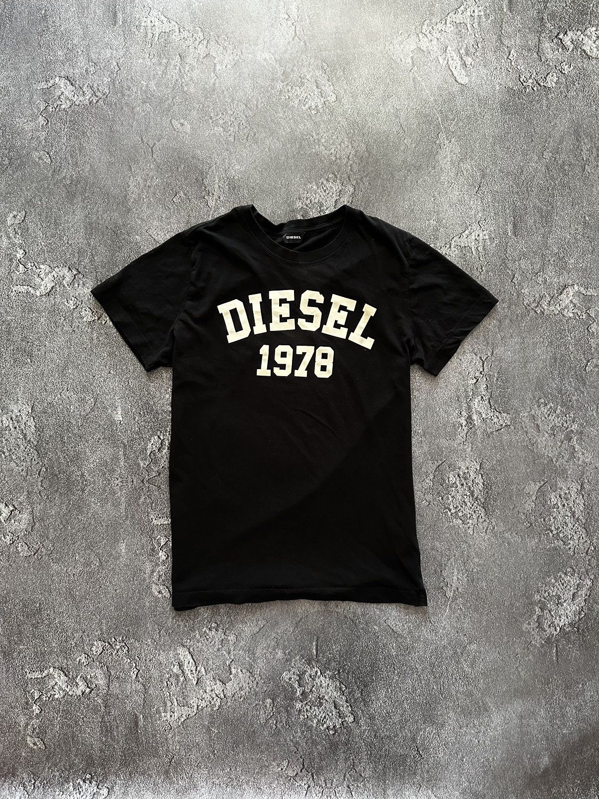 Vintage Diesel 1978 Graphic Crew Neck T Shirt Y2k Hoodie, Sweatshirt | FlexRushtees.com