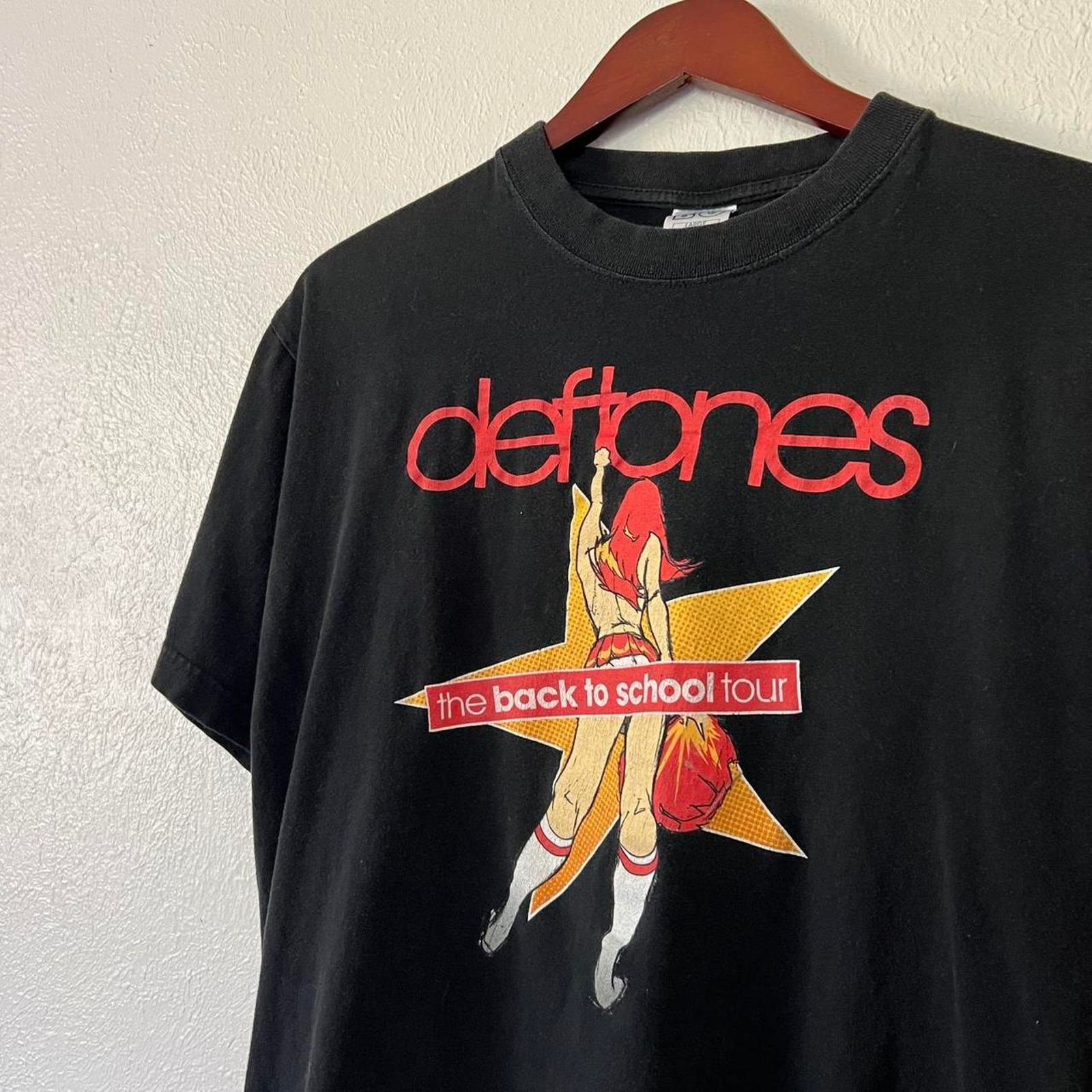 Hanes 01 Deftones Back 2 School Euro Tag Tour Tee 23x27 Hoodie, Sweatshirt | FlexRushtees.com