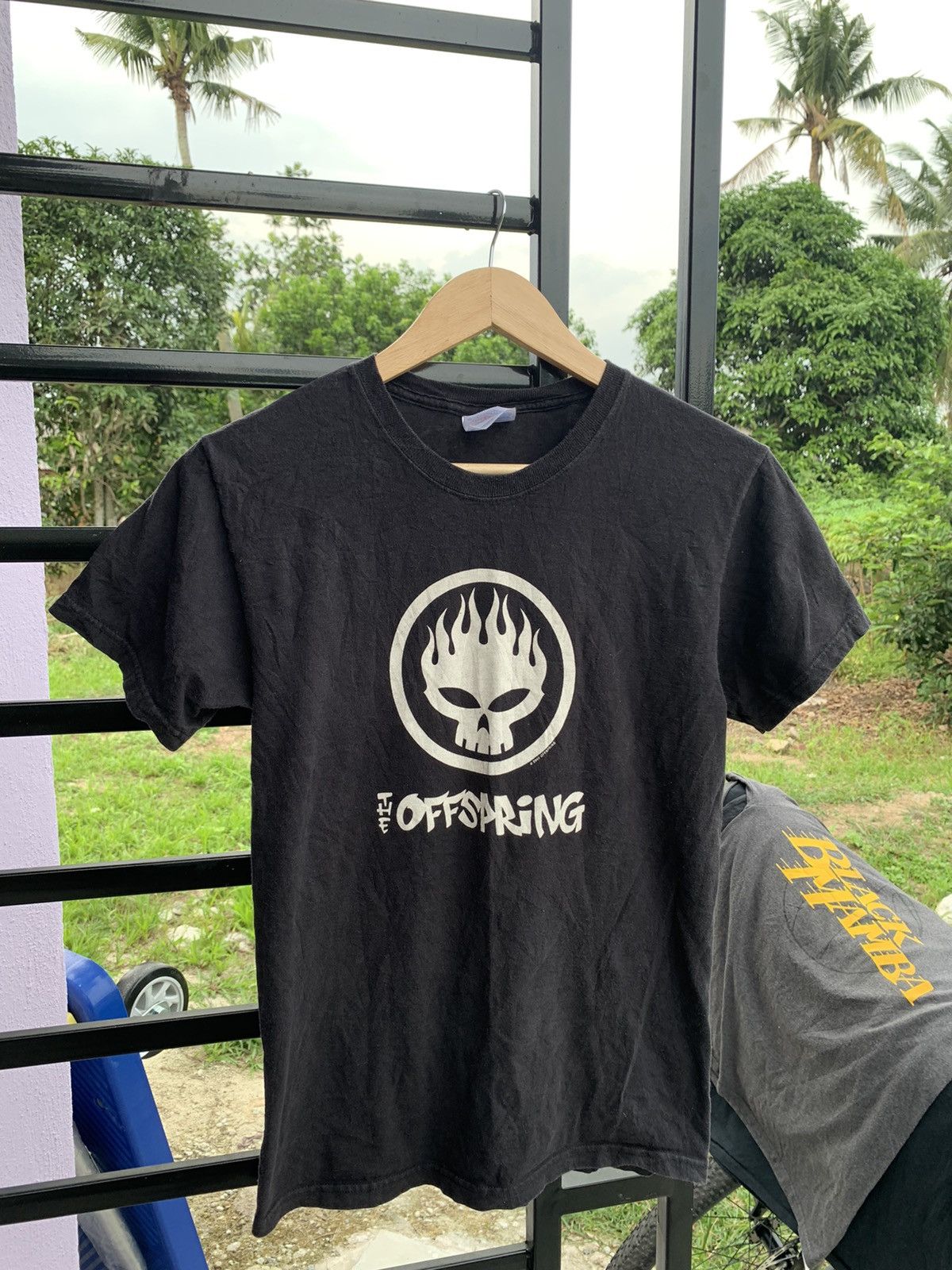 Hanes Vintage The Offspring 2000 Tshirt Hoodie, Sweatshirt | FlexRushtees.com