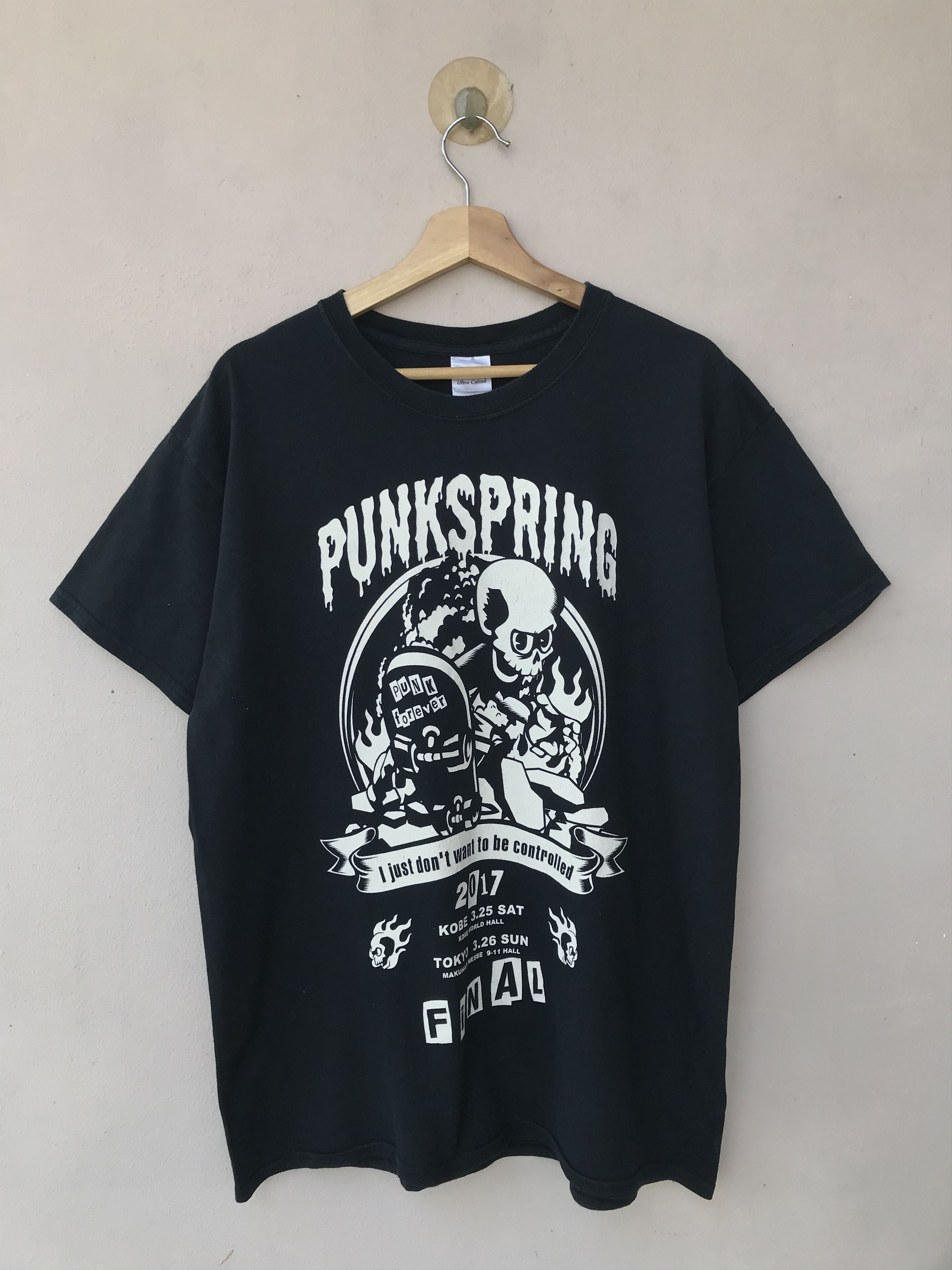 Band Tees Punkspring 2017 Final Tokyo Band Tee Badreligion Offspring Hoodie, Sweatshirt | FlexRushtees.com