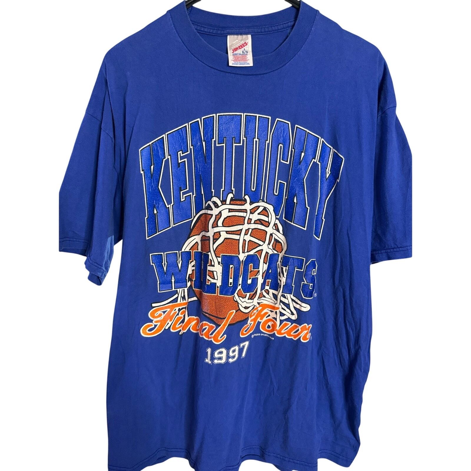 Jerzees Vintage Kentucky Wildcats Basketball Tee Hoodie, Sweatshirt | FlexRushtees.com
