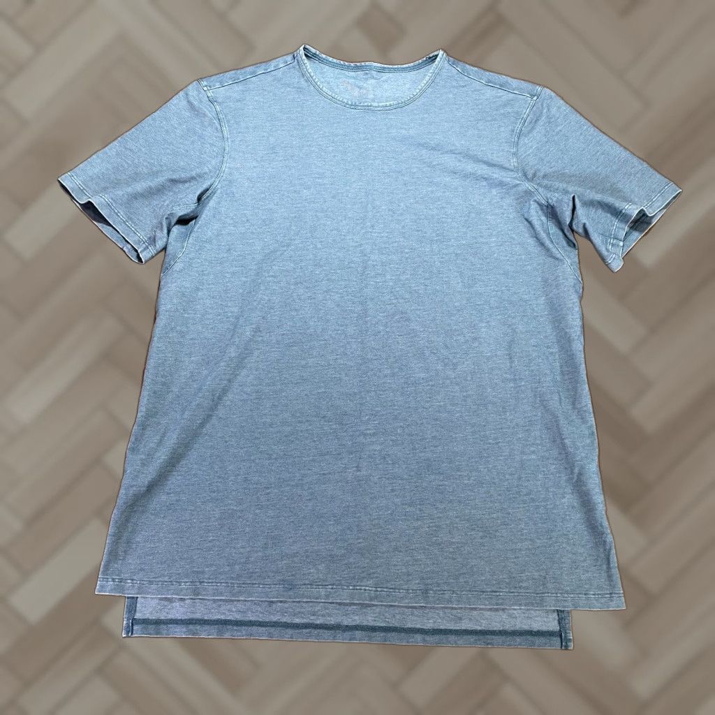 Lululemon Shirt Mens Medium Blue Tee Casual Short Sleeve Round Neck Athleisure