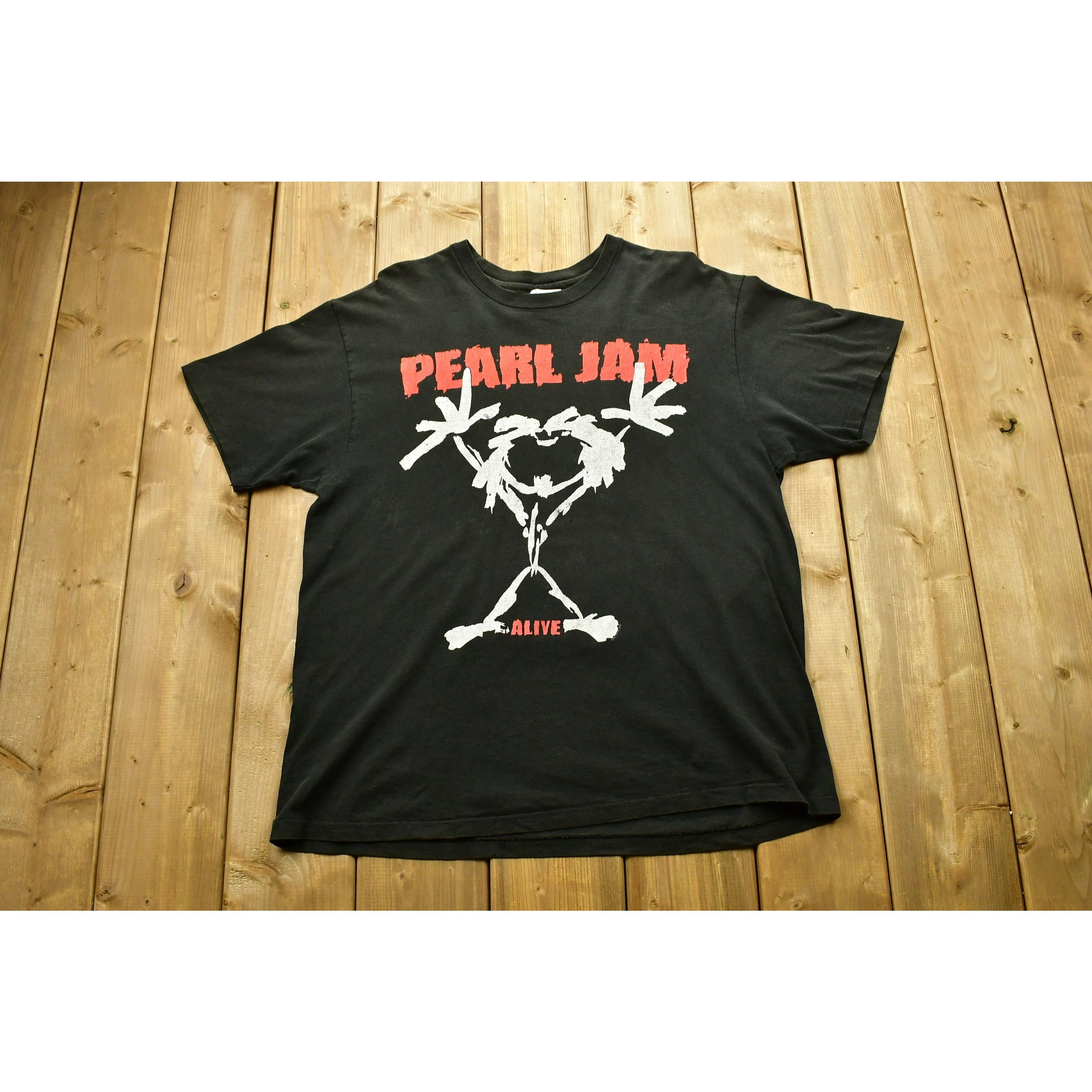 Vintage 90 S Pearl Jam Alive Tour T Shirt Hoodie, Sweatshirt | FlexRushtees.com