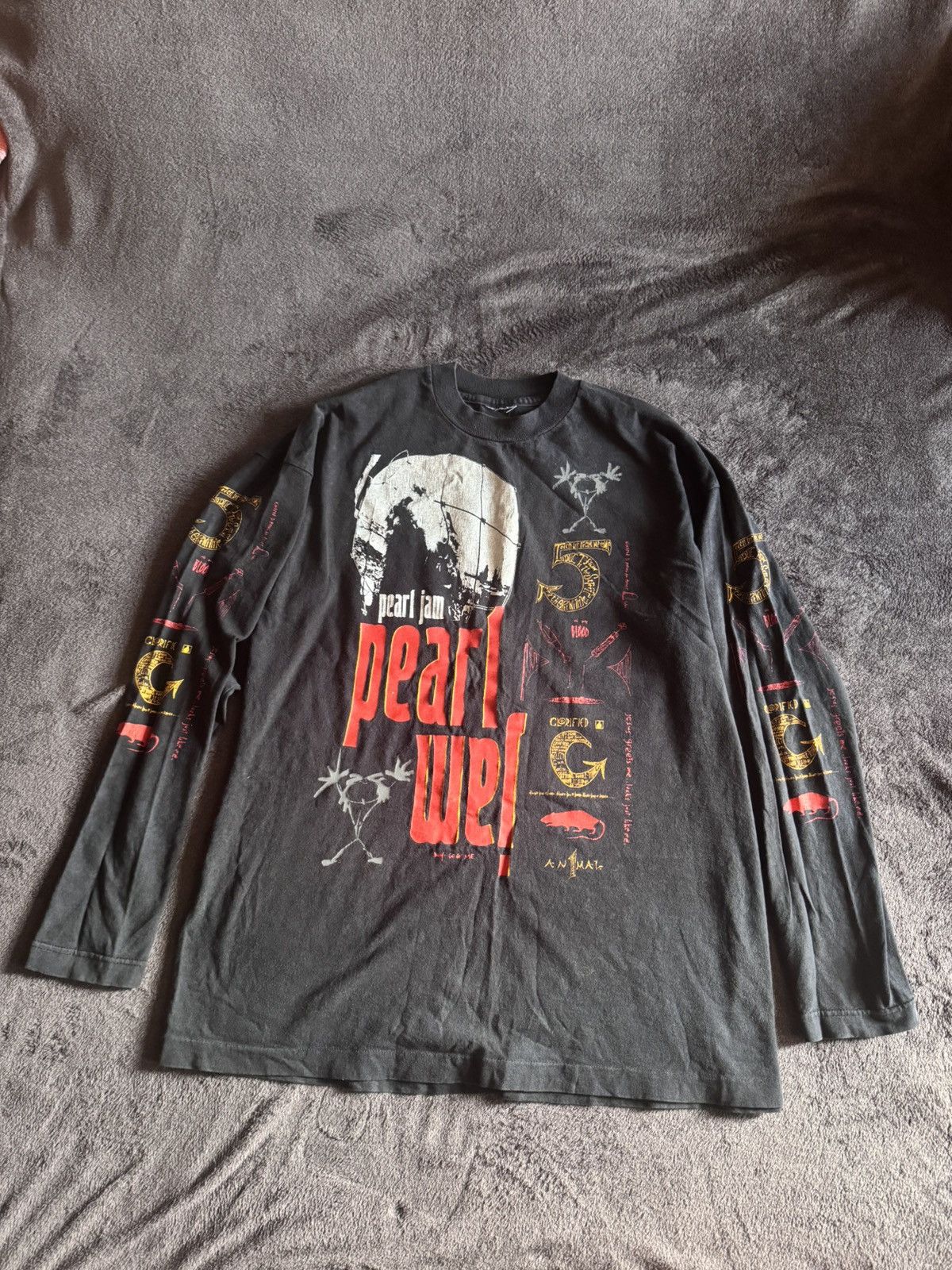 Pearl Jam Vintage Long Sleeve 1991 Rare T-Shirts, Hoodie, Sweatshirt | AU16VibeMintTees.com