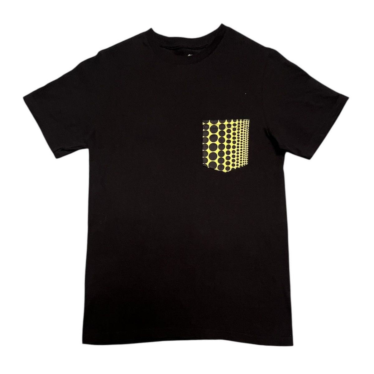Hirshhorn Museum Pocket T Shirt Yayoi Kusama Hoodie, Sweatshirt | FlexRushtees.com