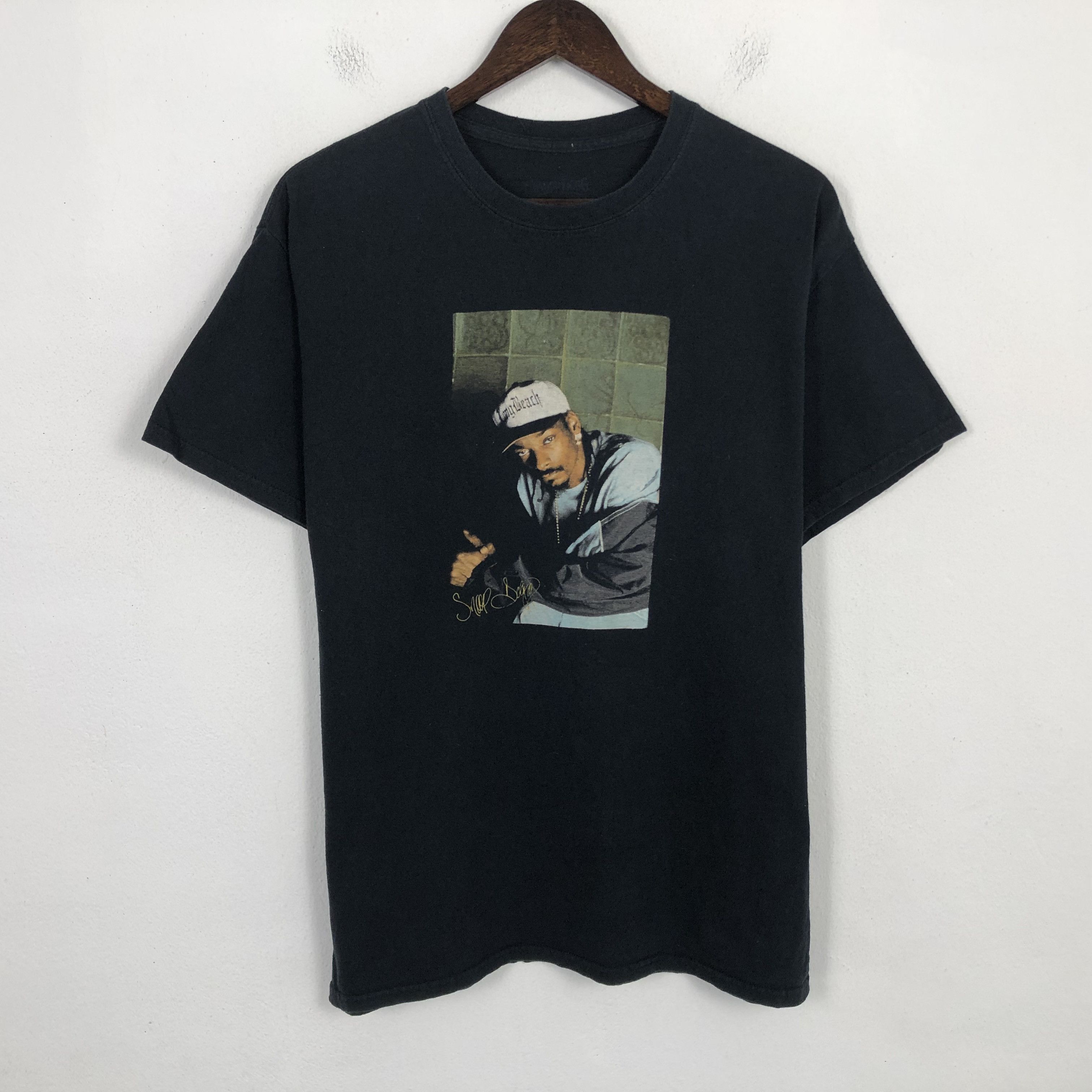 Vintage Snoop Dogg American Rapper Design Tshirt Hoodie, Sweatshirt | FlexRushtees.com