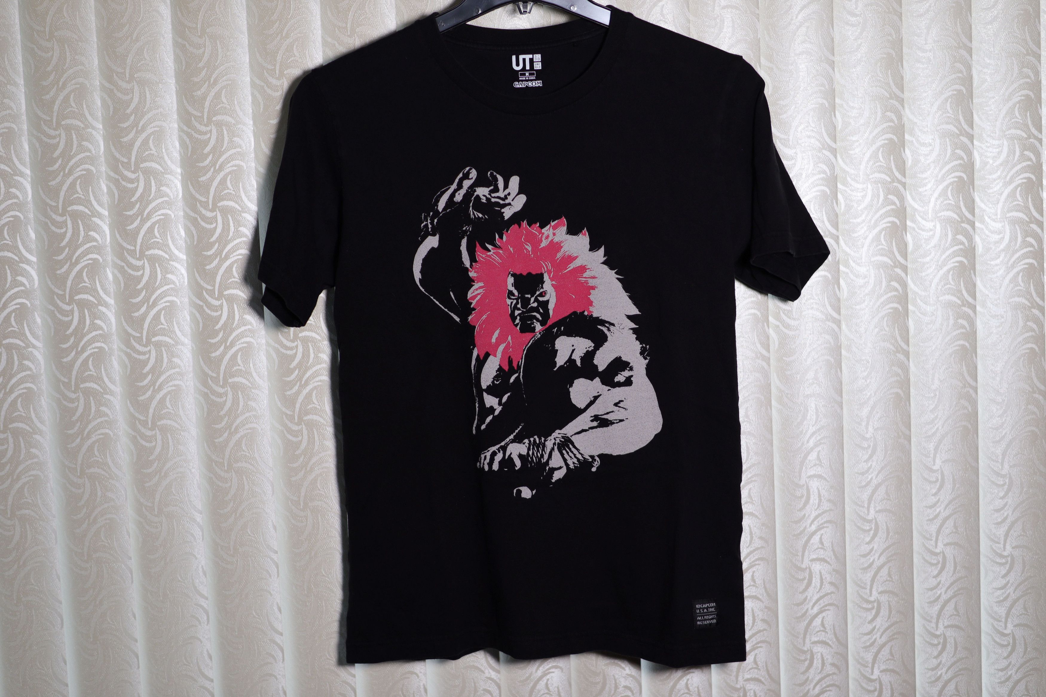 Uniqlo X Capcom Street Fighter Akuma Tee Size M Ut