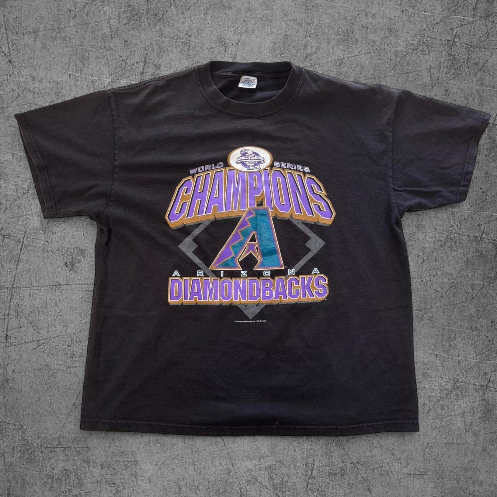 Mlb Vintage 2001 Diamondbacks Mlb Championship Tee Hoodie, Sweatshirt | FlexRushtees.com
