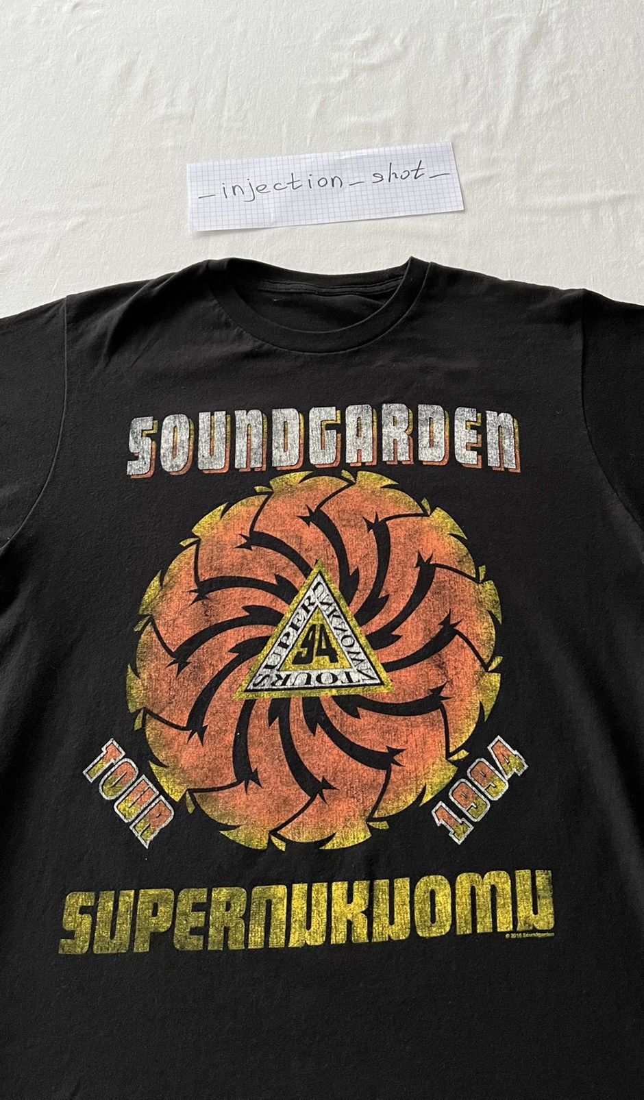 Vintage 2016 Soundgarden Black Tee Hoodie, Sweatshirt | FlexRushtees.com
