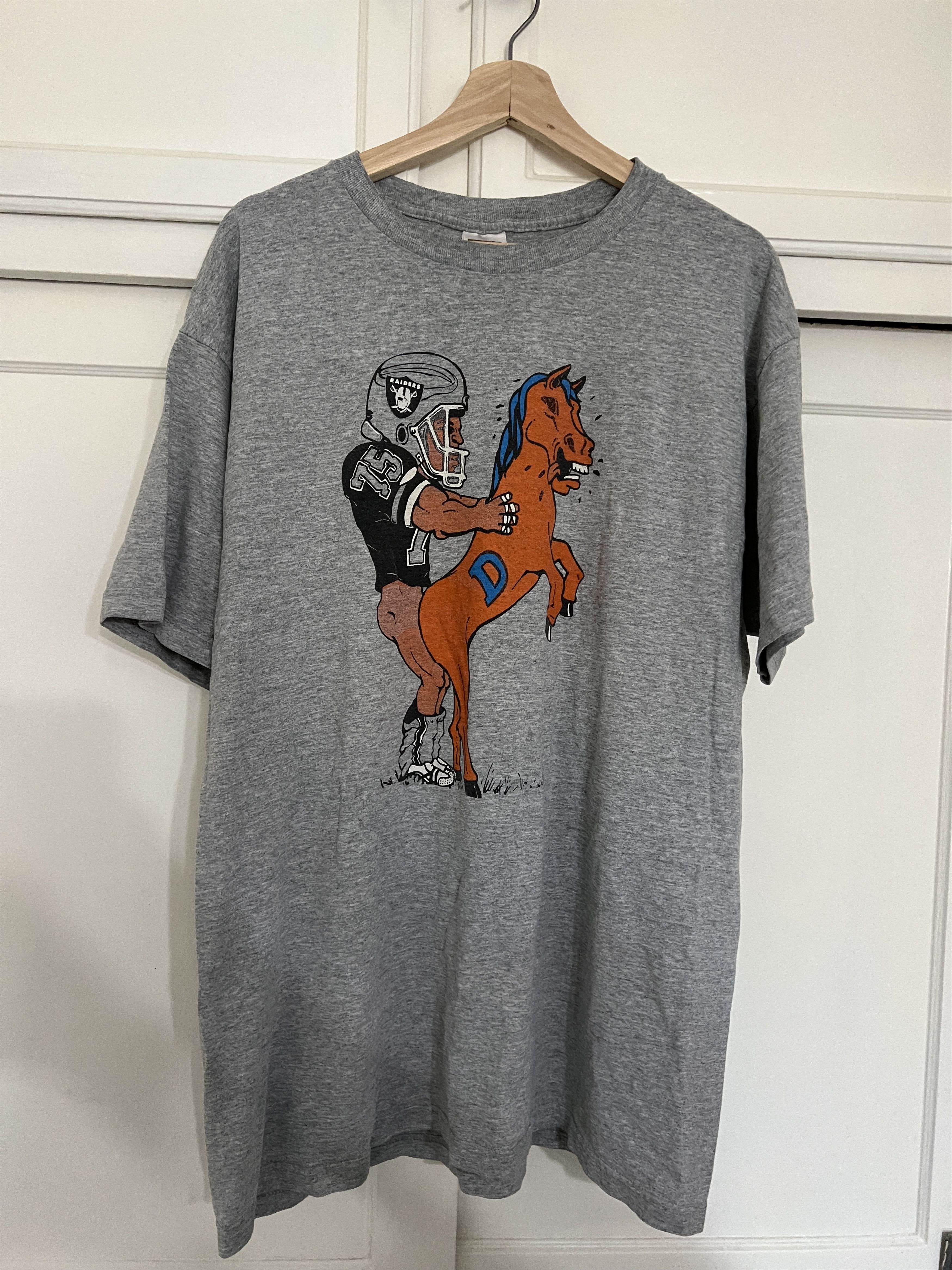 Fruit Of The Loom Vintage La Oakland Raiders Fuck The Broncos Explicit Graphic