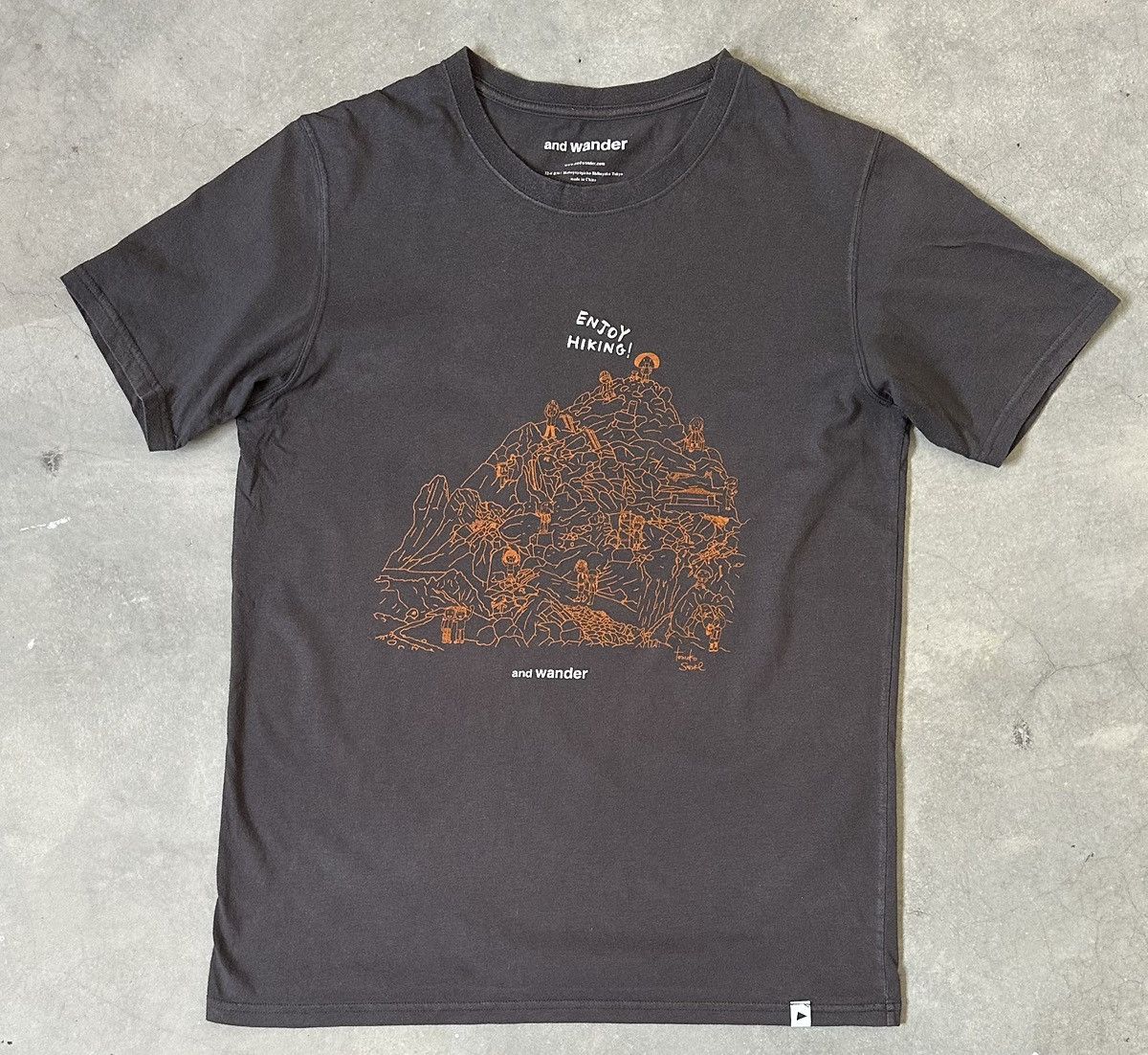 Wander Vintage And Wander Hiking Tee Hoodie, Sweatshirt | FlexRushtees.com