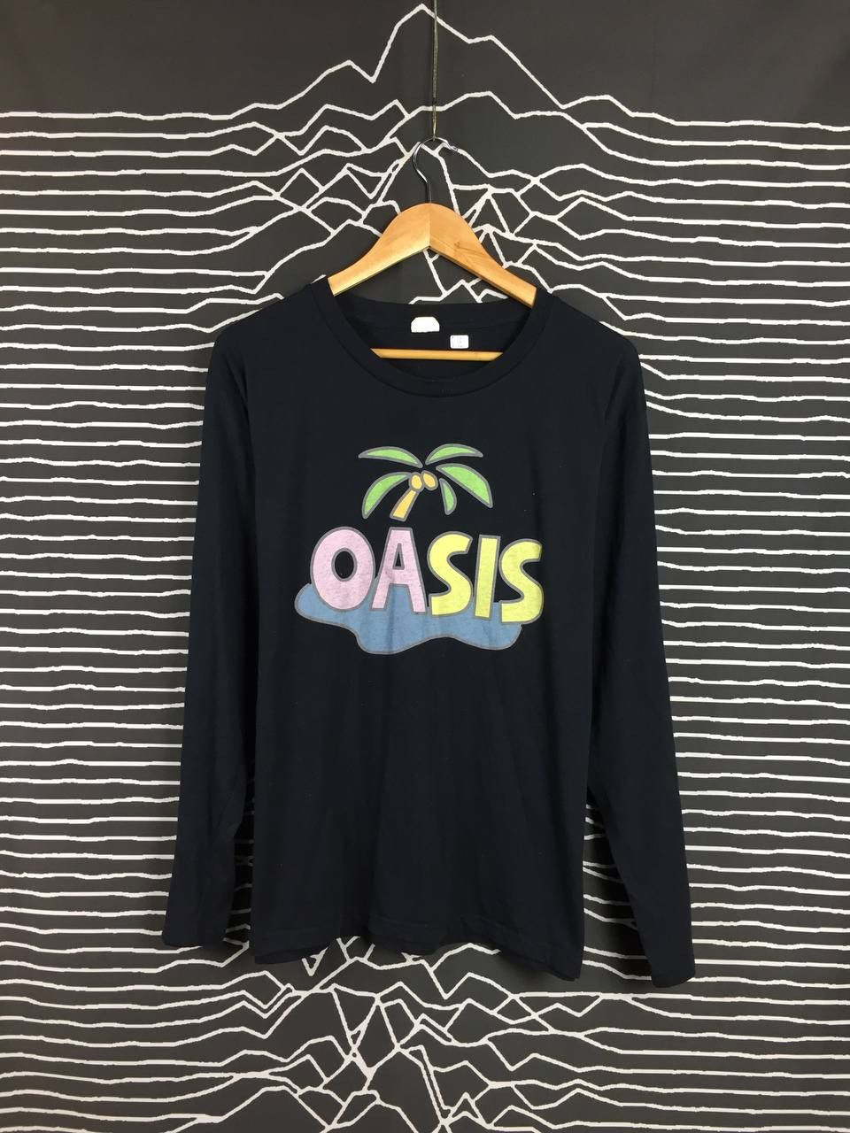 Vintage Oasis Graphic Longsleeve Tee Hoodie, Sweatshirt | FlexRushtees.com