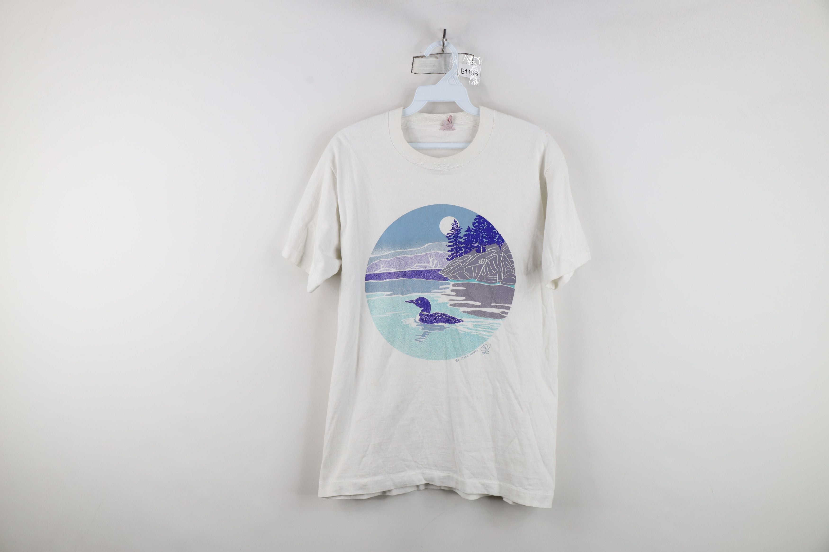 Vintage 90s Streetwear Art Nature Duck Mountains T Shirt
