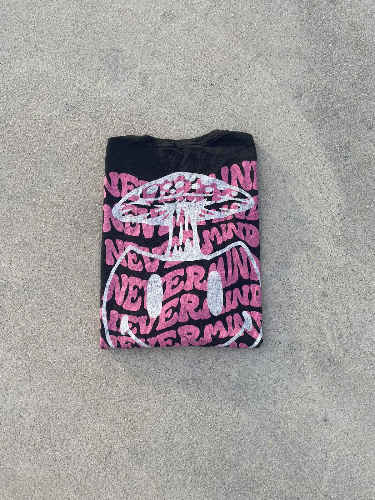 Neff Mushroom Smiley Black T Shirt Have Back Hit