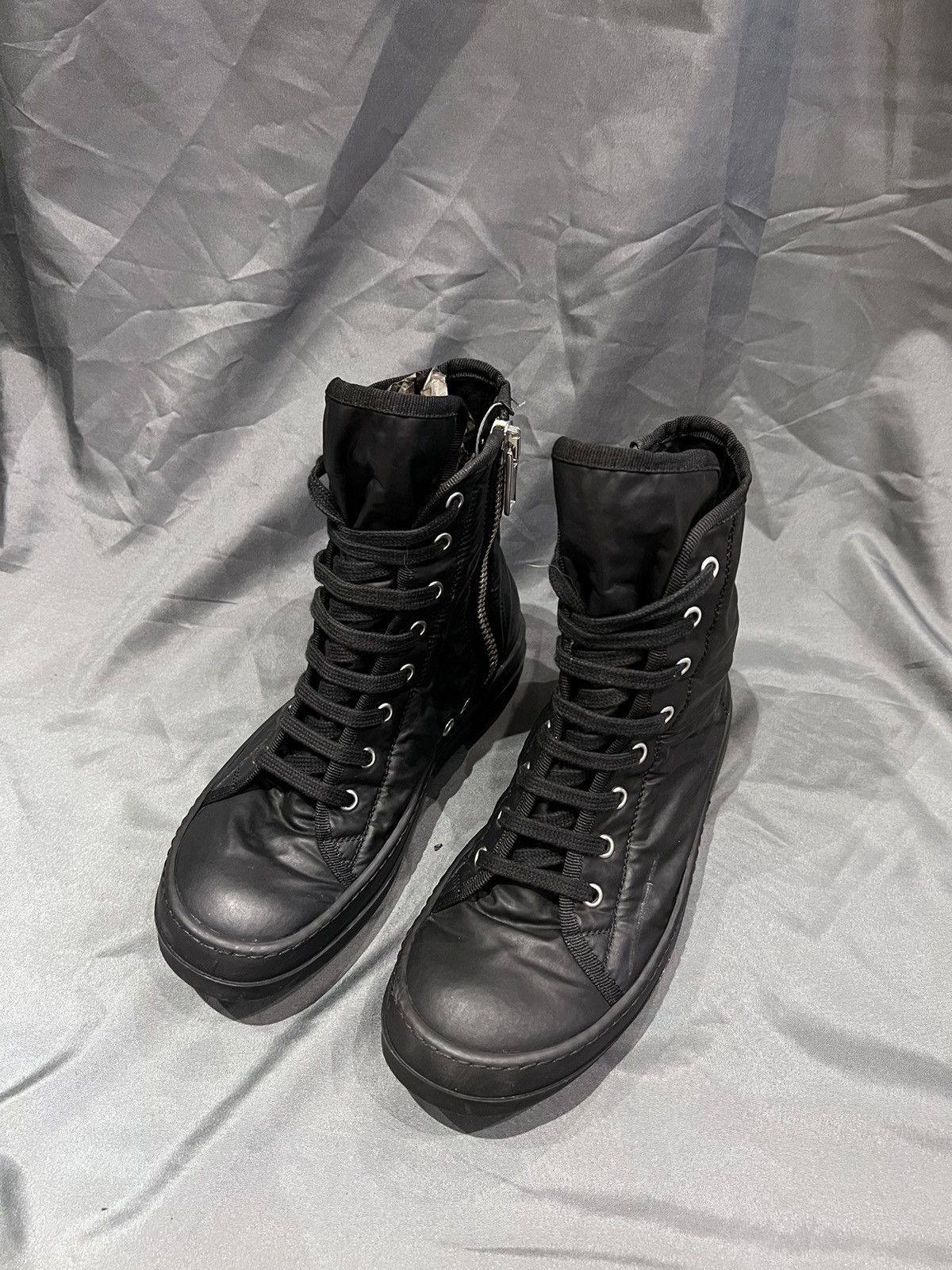 Owens Drkshdw Rick Owens Drkshdw Ramones Hi Top Waxed Size36 T-Shirts, Hoodie, Sweatshirt | AU16VibeMintTees.com