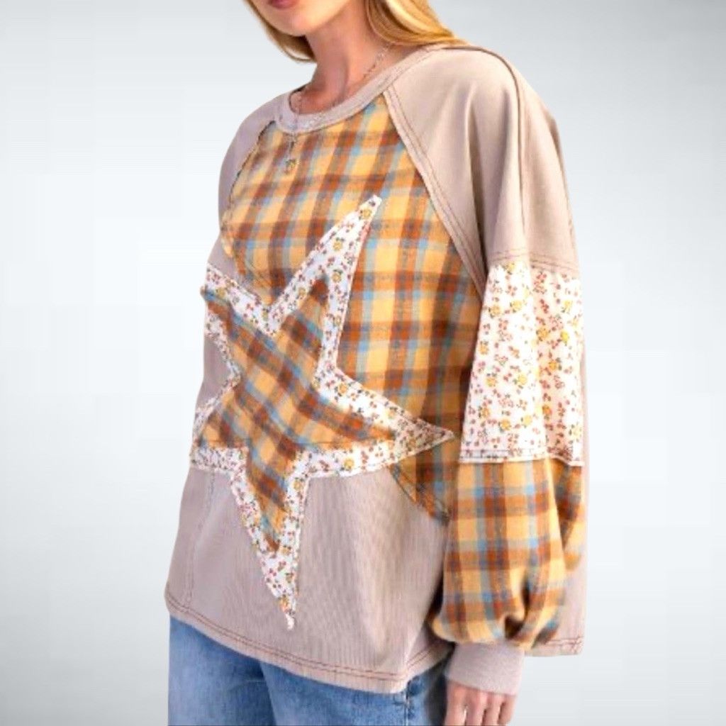 Other Easel Oversized Star Patched Top In Mushroom Size S