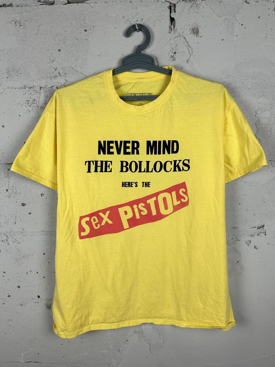 Vintage Sex Pistols Y2k Rock Band Tee 90 S Hoodie, Sweatshirt | FlexRushtees.com