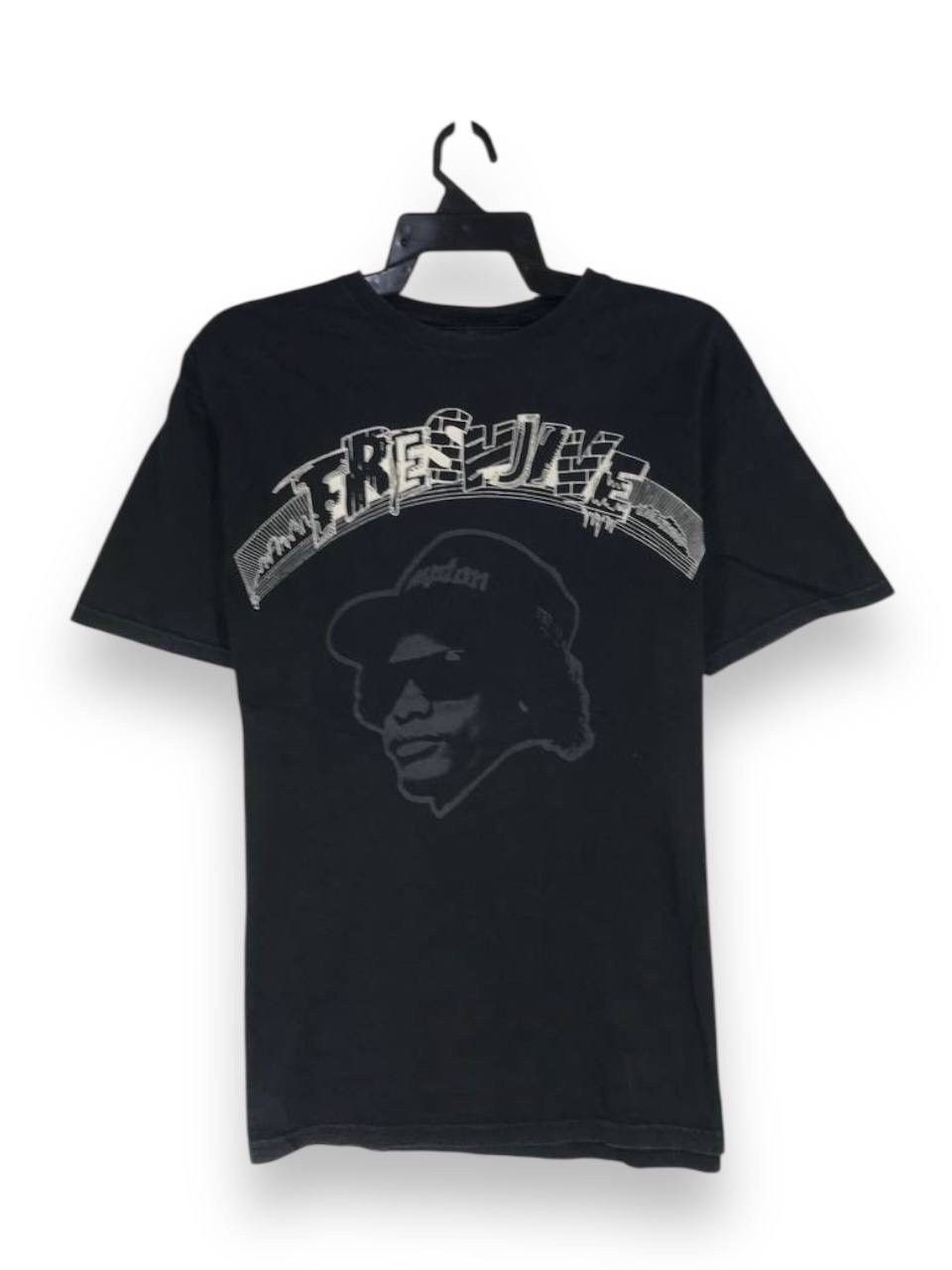 Rap Tees X Vintage Freshjive Collaboration Eazy E Nwa Group Hoodie, Sweatshirt | FlexRushtees.com