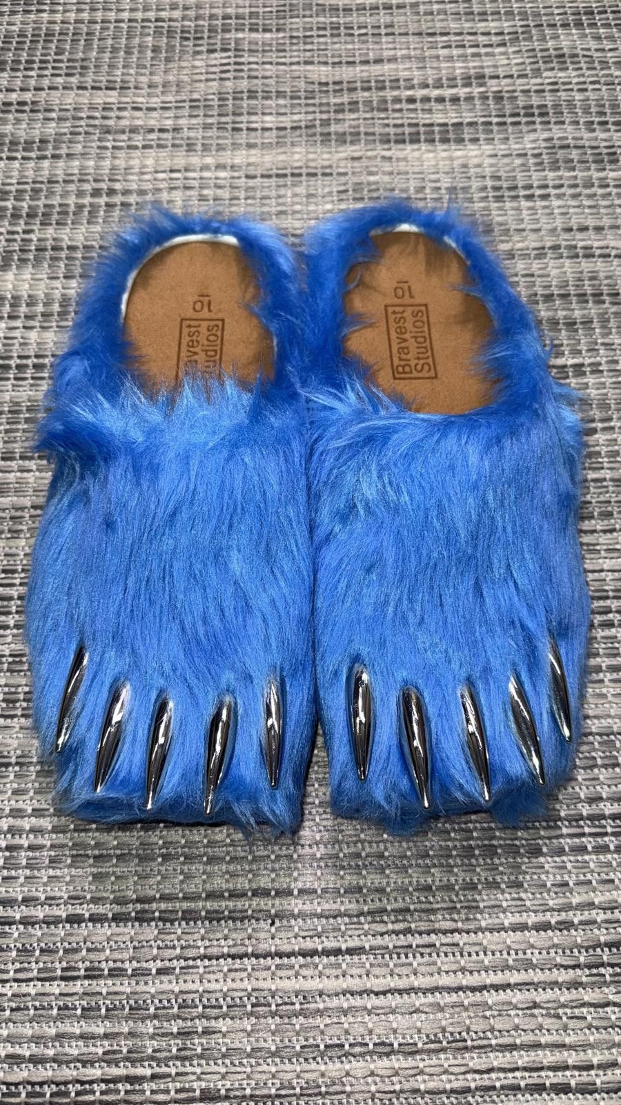 Studios Bravest Studio Blue Bear Claw Mule
