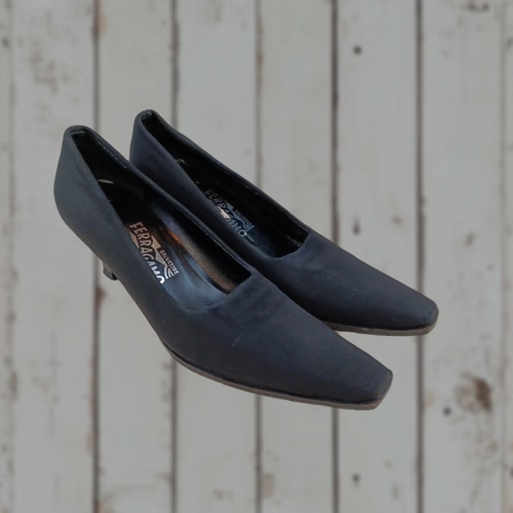 Ferragamo Vintage Salvatore Ferragamo Pumps Shoe Women Us8 Black Textured Fabric Block Hee
