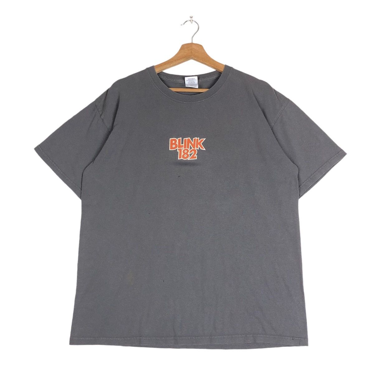 Gildan Vintage Blink 182 American Rock Band Tee Shirt Hoodie, Sweatshirt | FlexRushtees.com