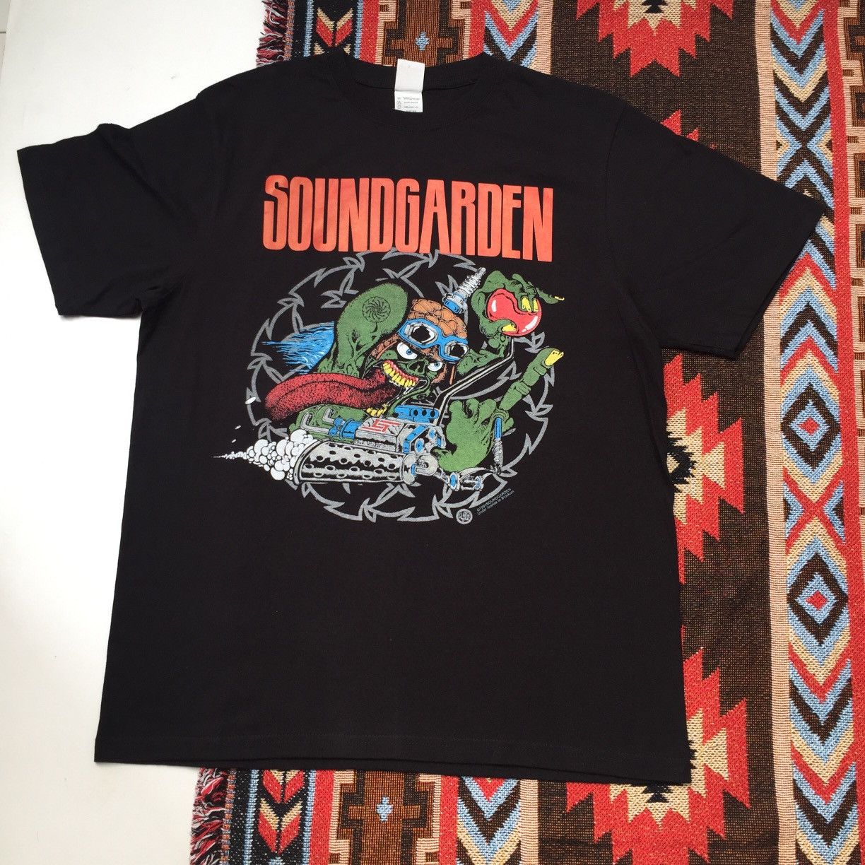 Tees Soundgarden Band Tees Hoodie, Sweatshirt | FlexRushtees.com