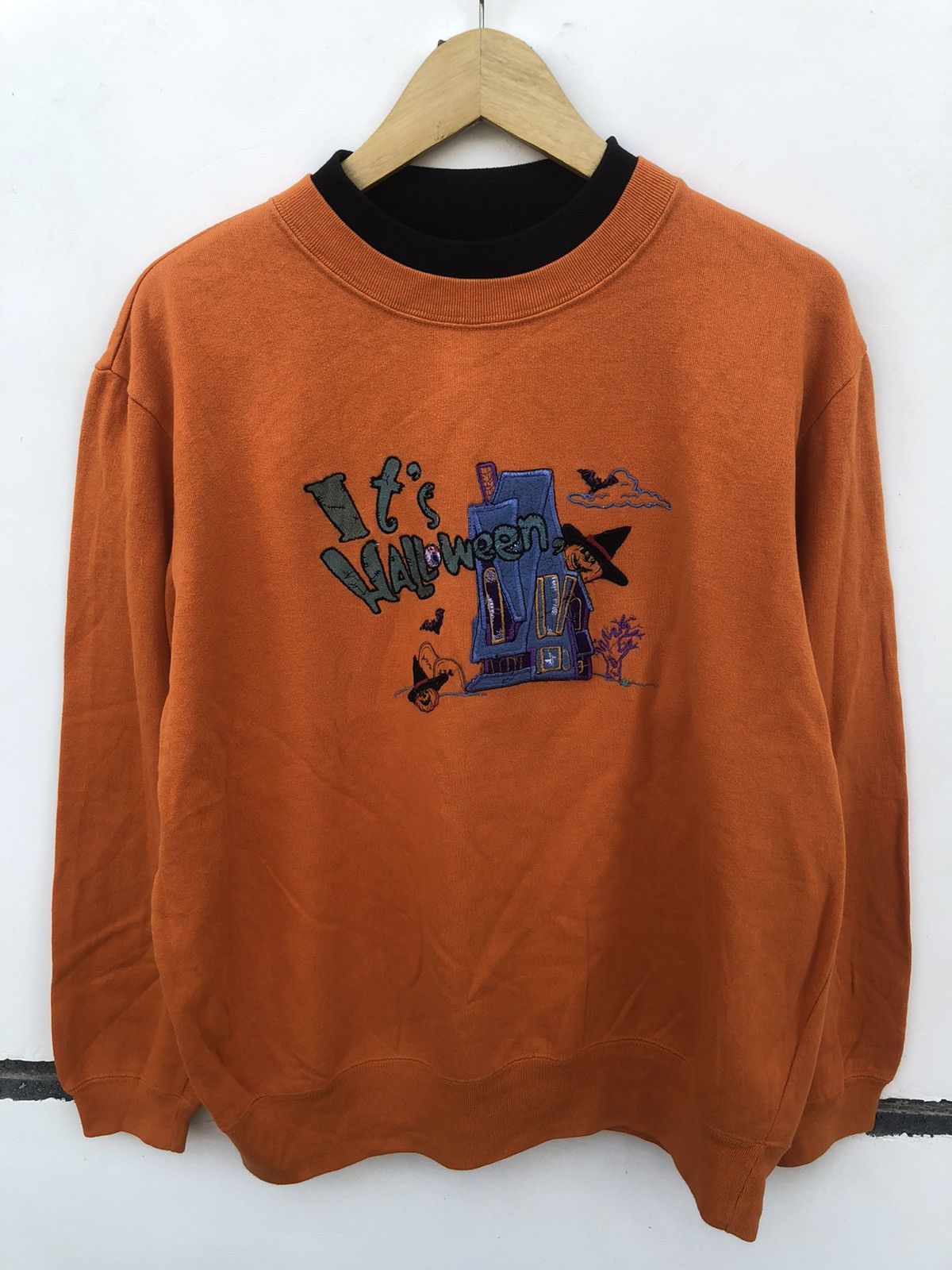 Japanese Brand X Vintage Crazy Vintage Y2k Lauren Brooke Halloween Sweatshirt T-Shirts, Hoodie | AU16VibeMintTees.com