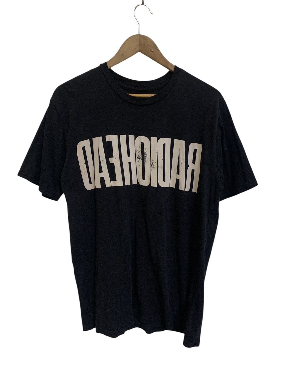 Band Tees Vtg Radiohead Daehoidar Band Tee Hoodie, Sweatshirt | FlexRushtees.com