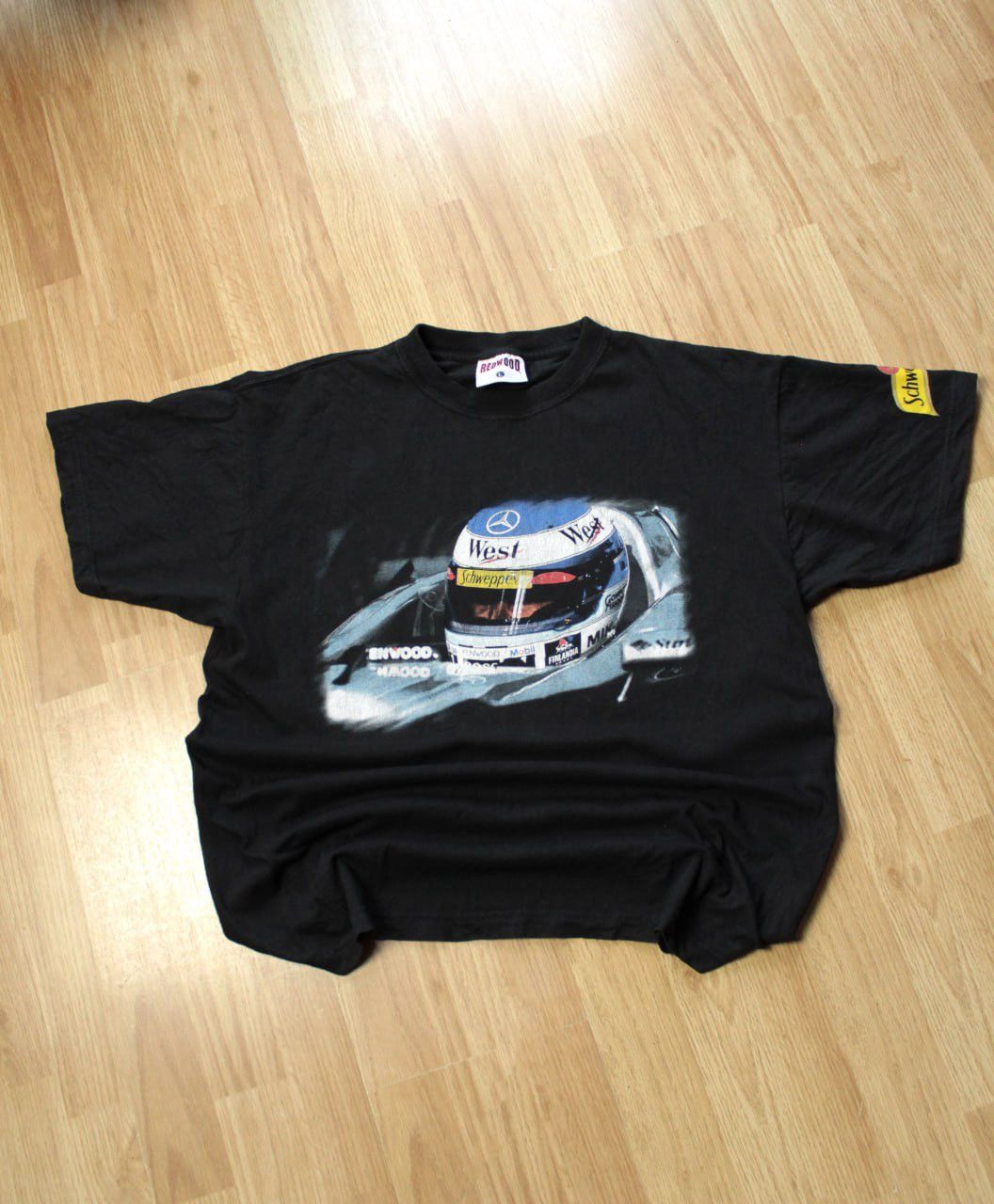 Benz Mercedes Benz Mika Hakkien F1 Vintage Racing Shirt Mclaren Hoodie, Sweatshirt | FlexRushtees.com