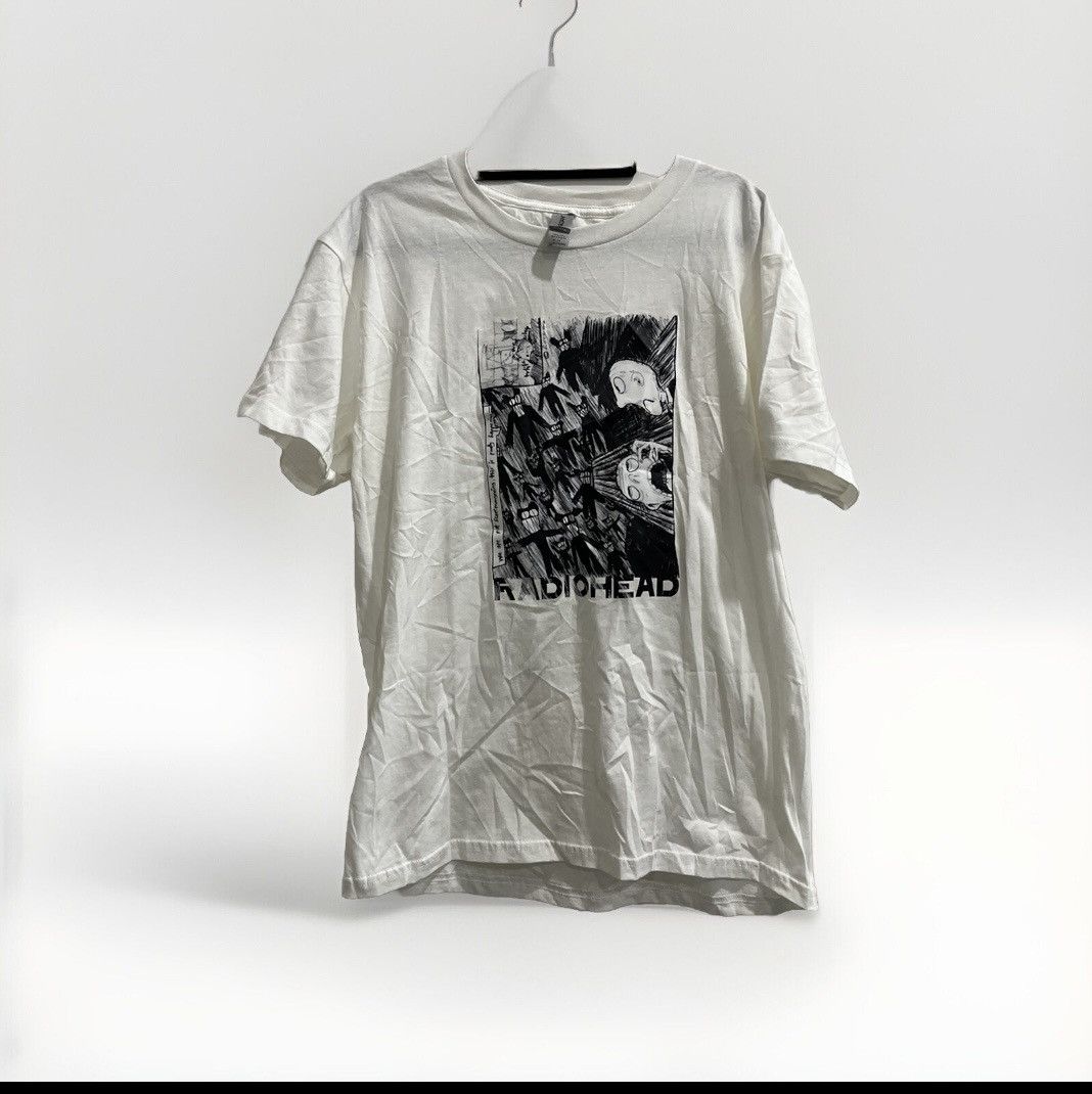 Radiohead Gildan Band T Shirt We Re Not Scaremongering Hoodie, Sweatshirt | FlexRushtees.com