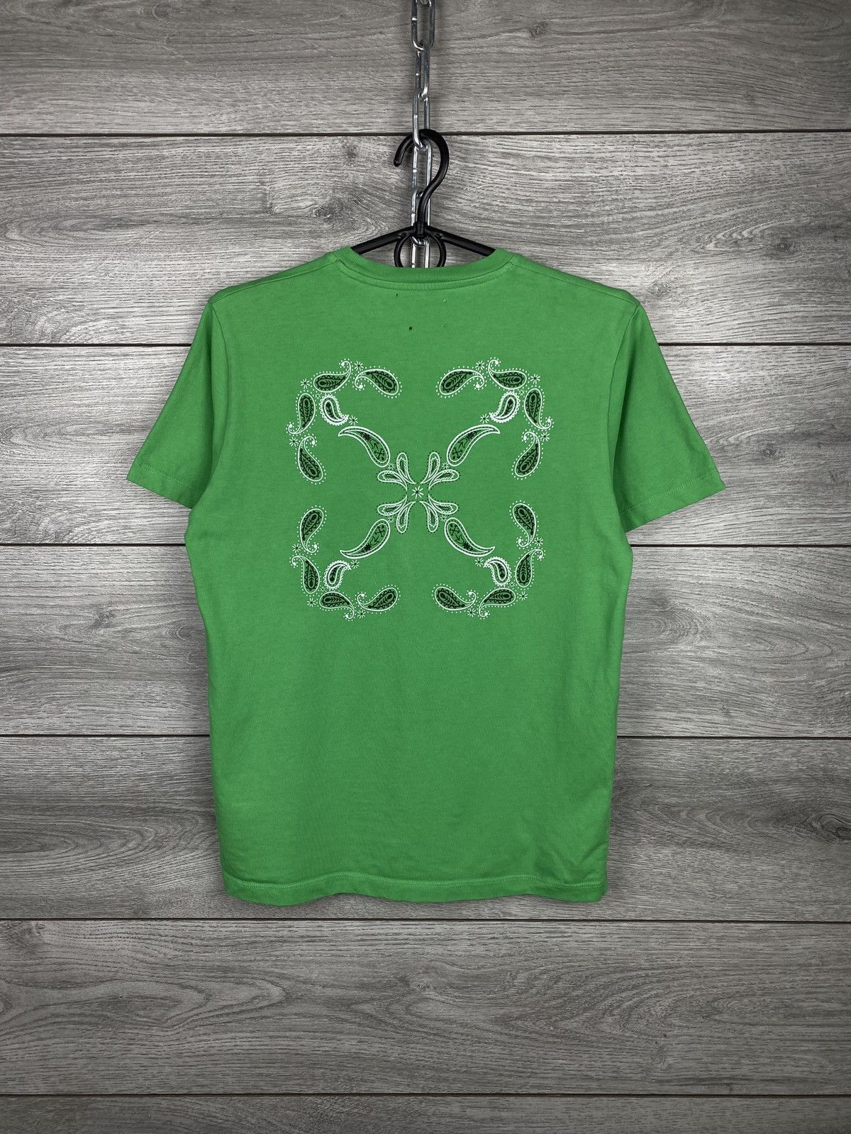 White Young Off White Bandana T Shirt Tee Hoodie, Sweatshirt | FlexRushtees.com