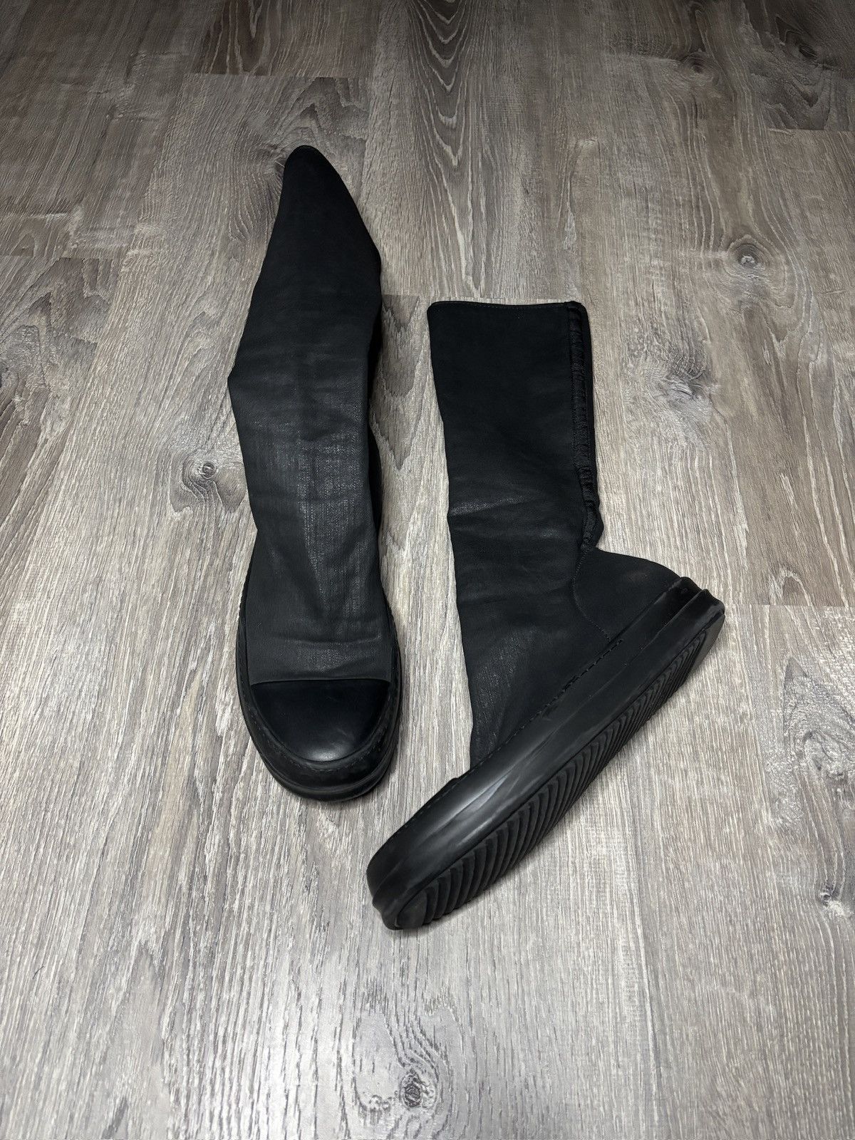 Owens Drkshdw Rick Owens Waxed Sock Ramones T-Shirts, Hoodie, Sweatshirt | AU16VibeMintTees.com
