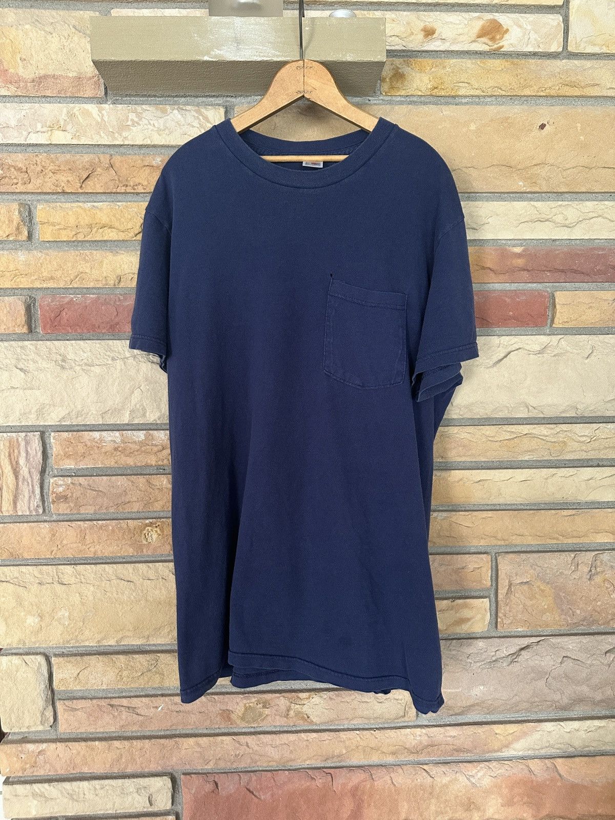 Vintage 90s Fruit Of The Loom Blank Pocket Tee