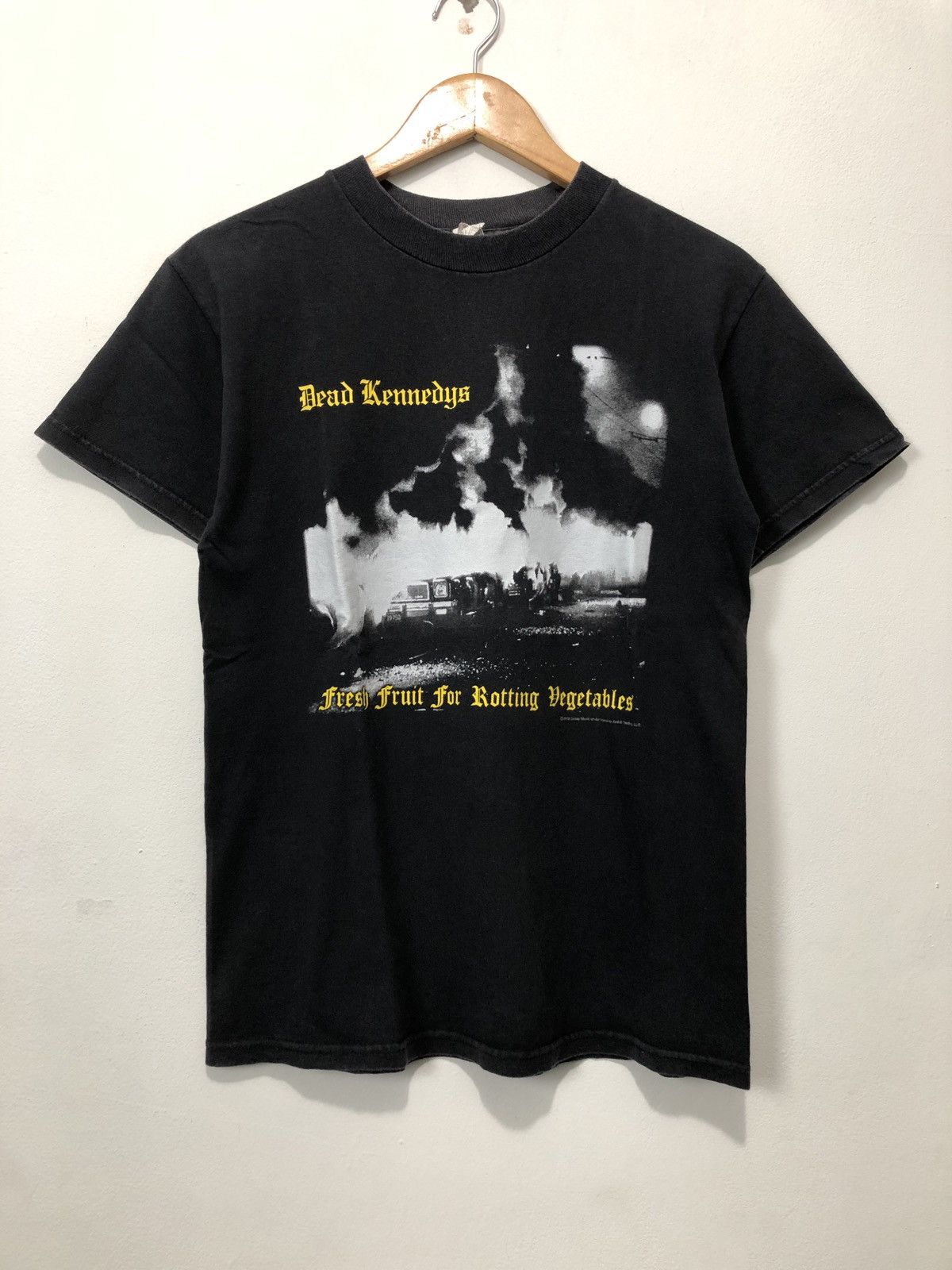 Band Tees 00s Ded Kennedys Fresh Fruit For Rotting Vegetables T Shirt Hoodie, Sweatshirt | FlexRushtees.com