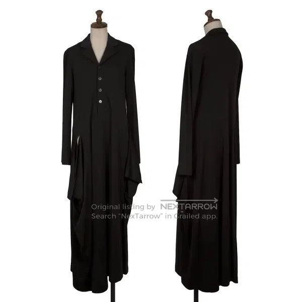 Des Garcons Comme Des Garcons Medium Size Black Vintage Design Sense Dr T-Shirts, Hoodie, Sweatshirt | AU16VibeMintTees.com