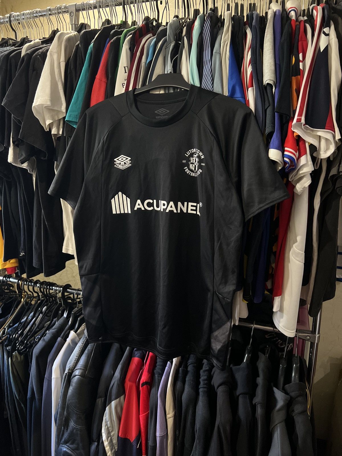 2022 23 Umbro Pro Training Luton Town Training Football Tee Hoodie, Sweatshirt | FlexRushtees.com
