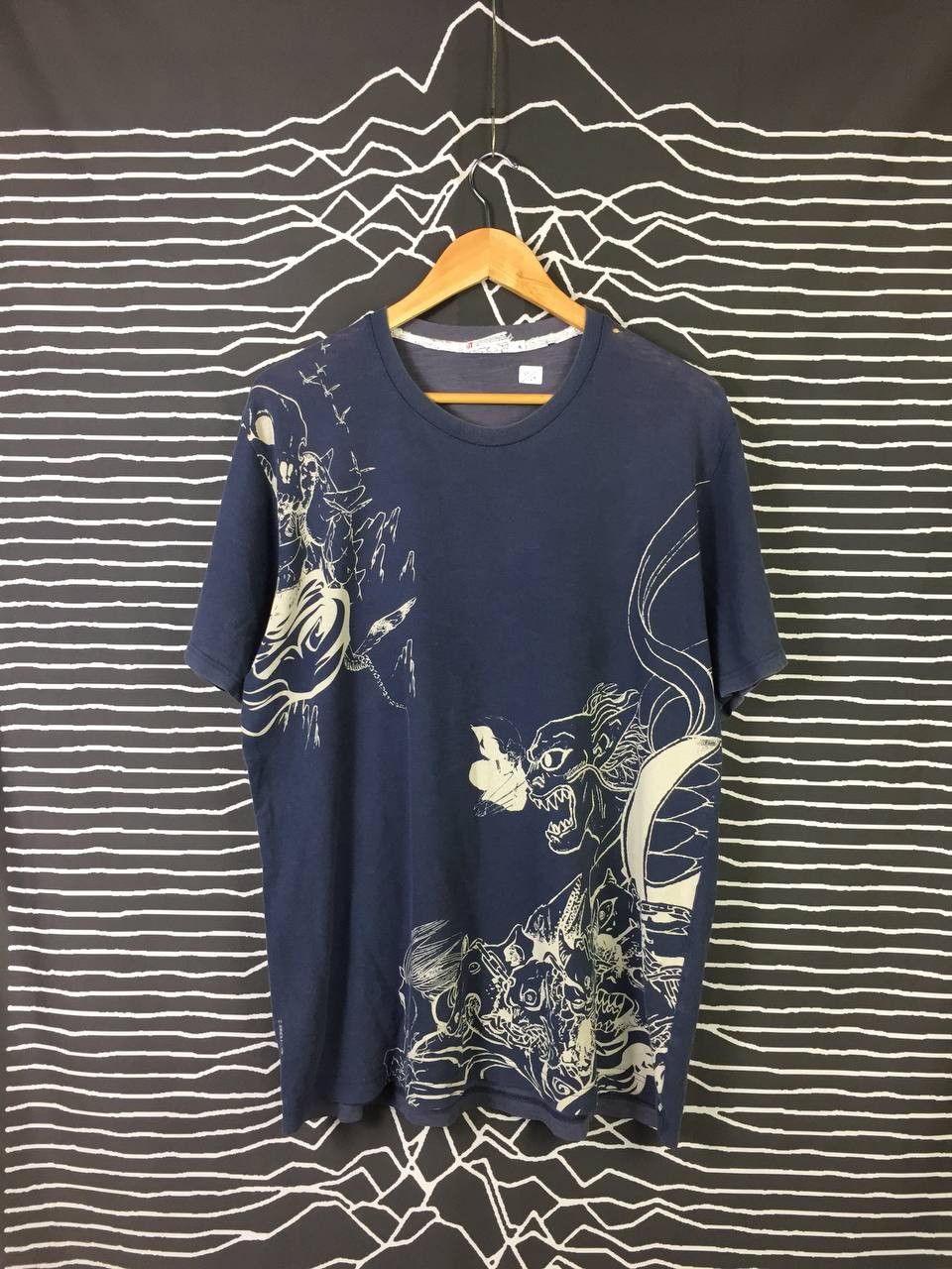 Uniqlo Overprint Graphic Tee