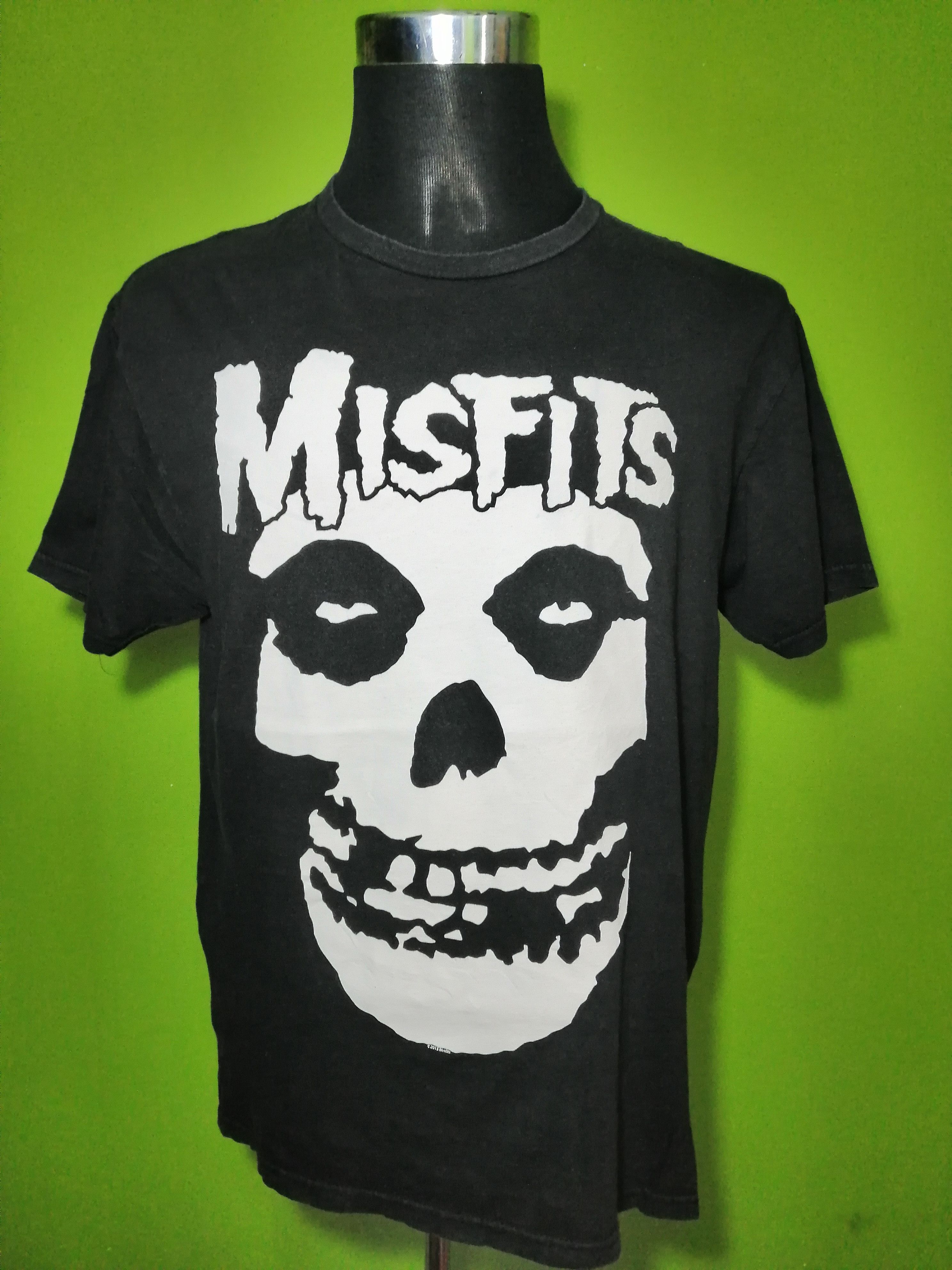 Misfits Tee Hoodie, Sweatshirt | FlexRushtees.com