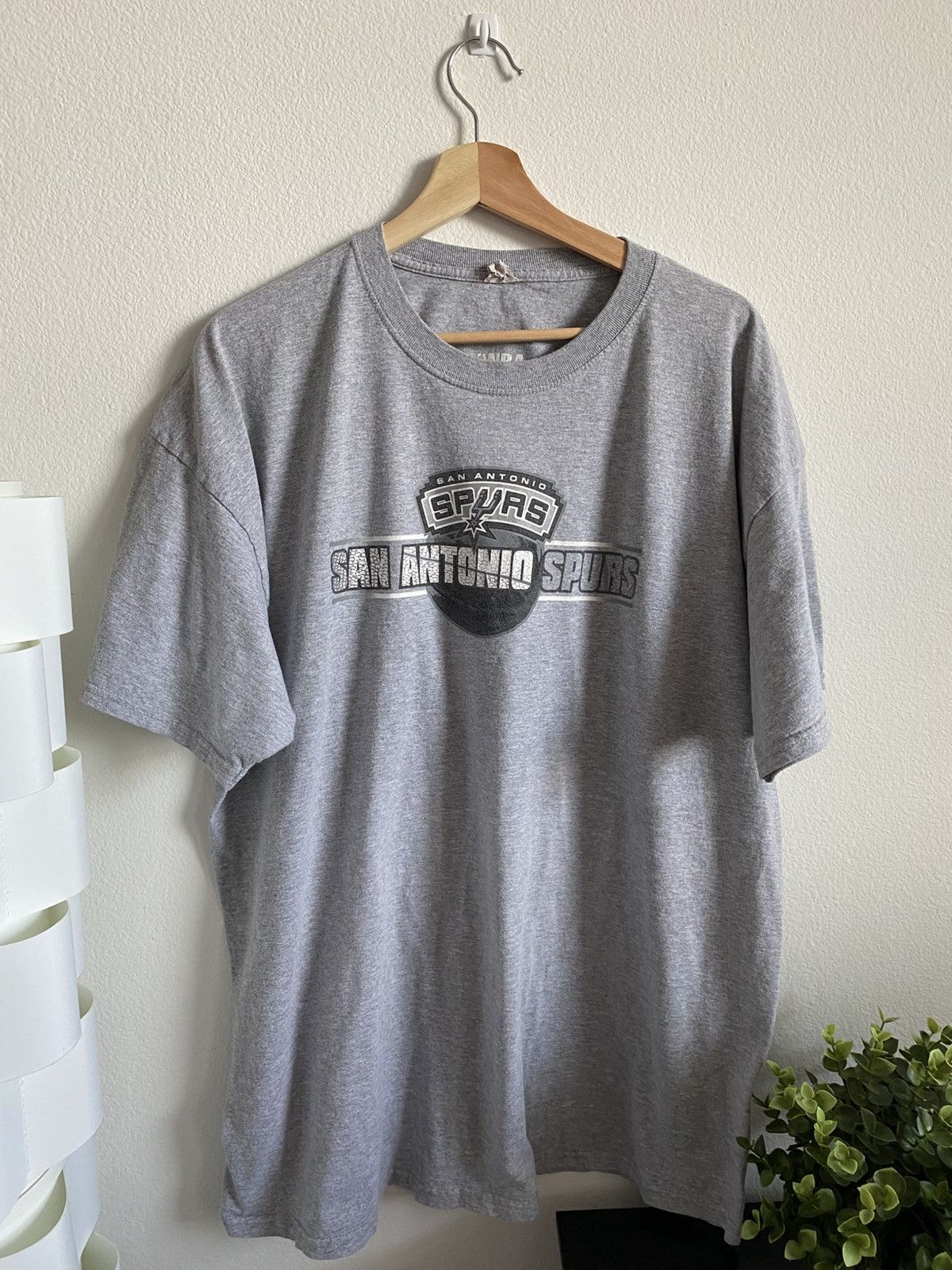 Nba 00s San Antonio Spurs Tee