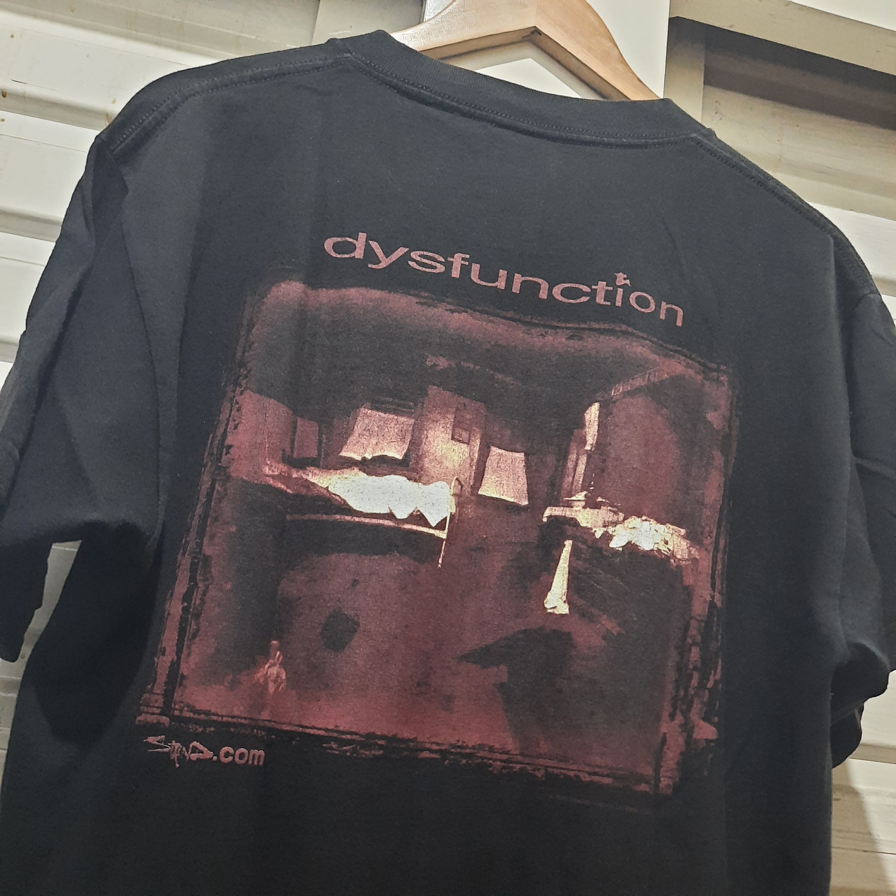 Giant Staind Dysfunction Band Tee Hoodie, Sweatshirt | FlexRushtees.com