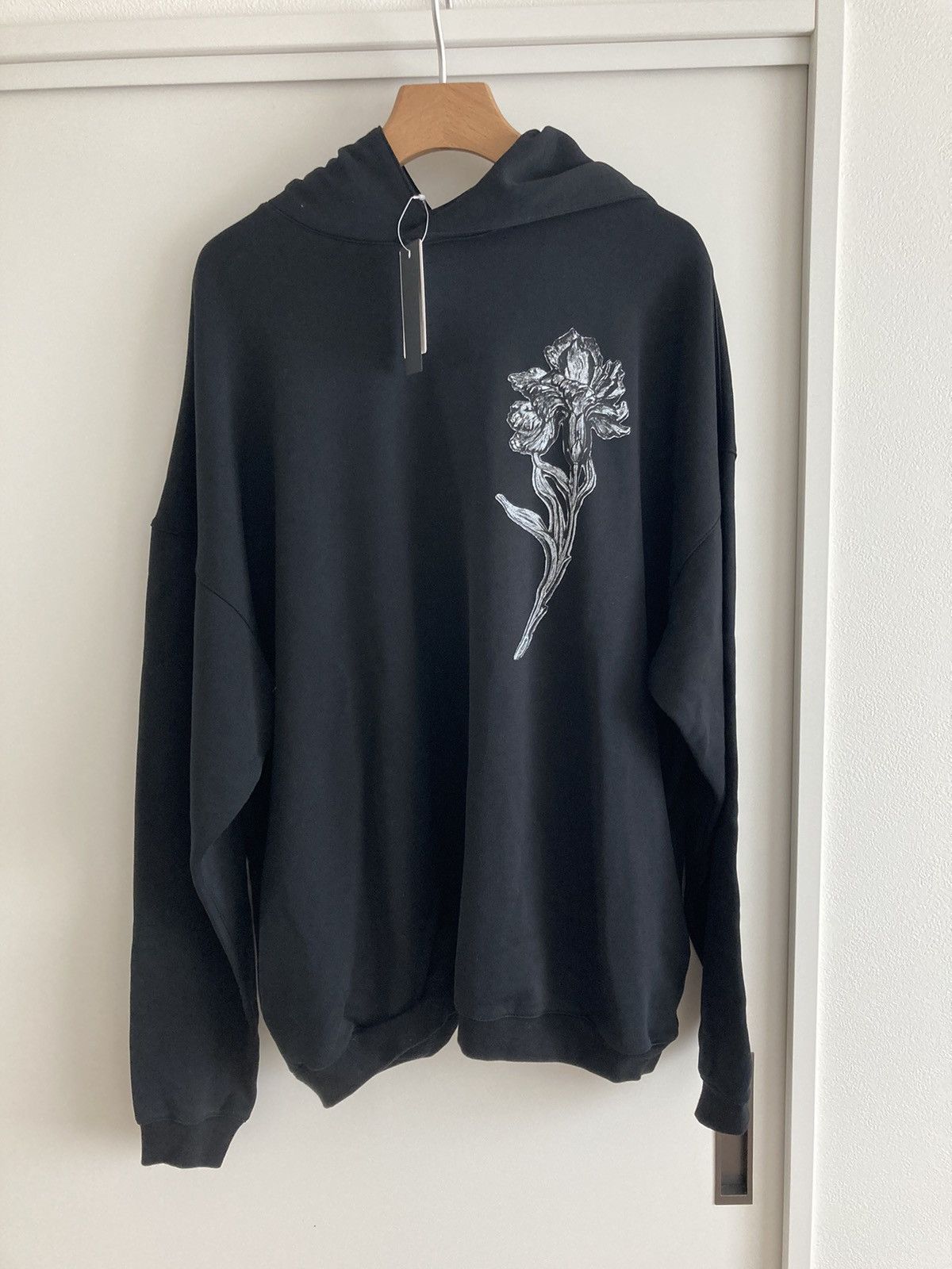 Demeulemeester Ann Demeulemeester Flower Printed Hoodie T-Shirts, Sweatshirt | FlexRushtees.com