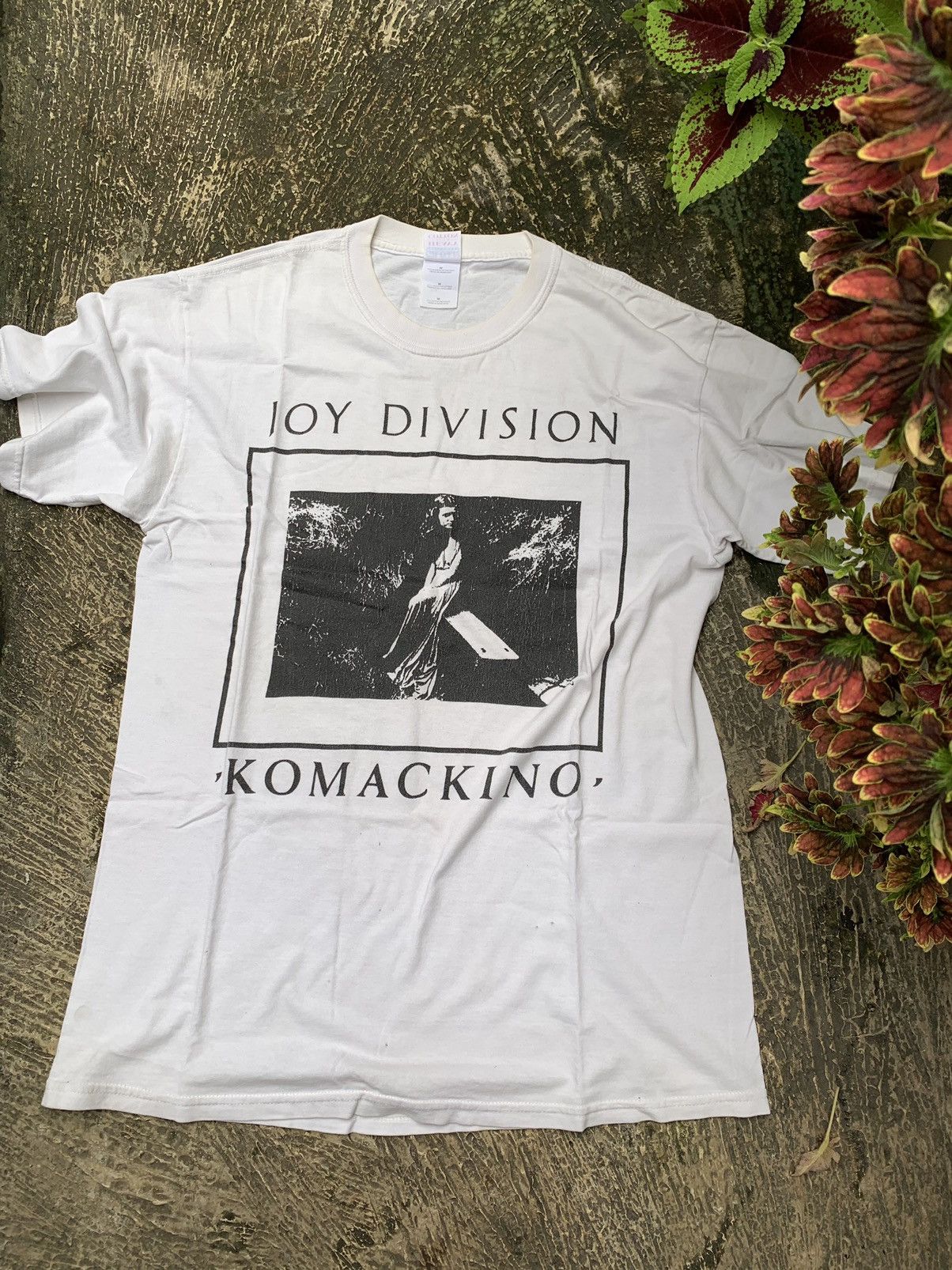 Joy Division X Vintage 00 S Vintage Joy Division Tshirt Hoodie, Sweatshirt | FlexRushtees.com
