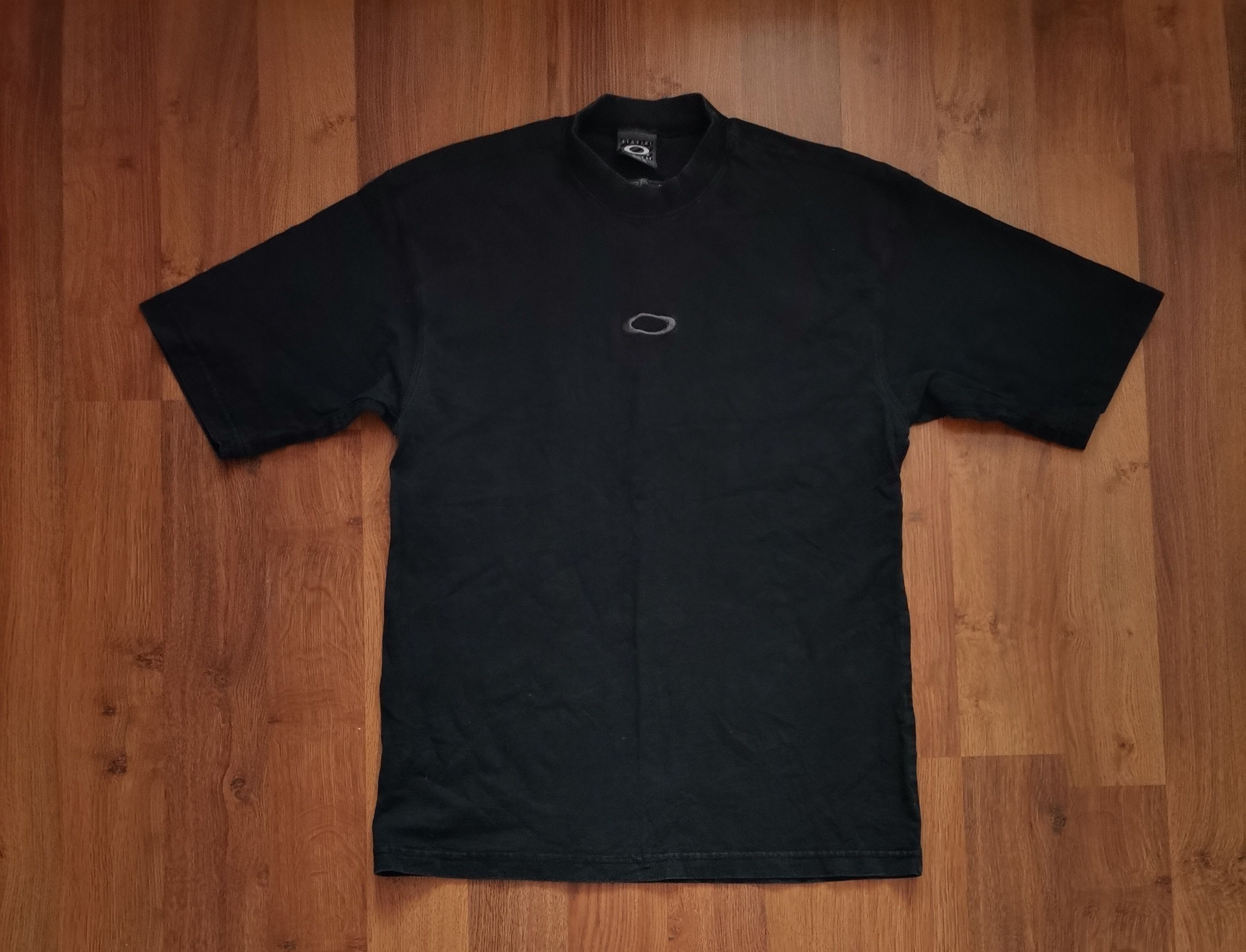 Vintage Oakley Oversized Tee Hoodie, Sweatshirt | FlexRushtees.com