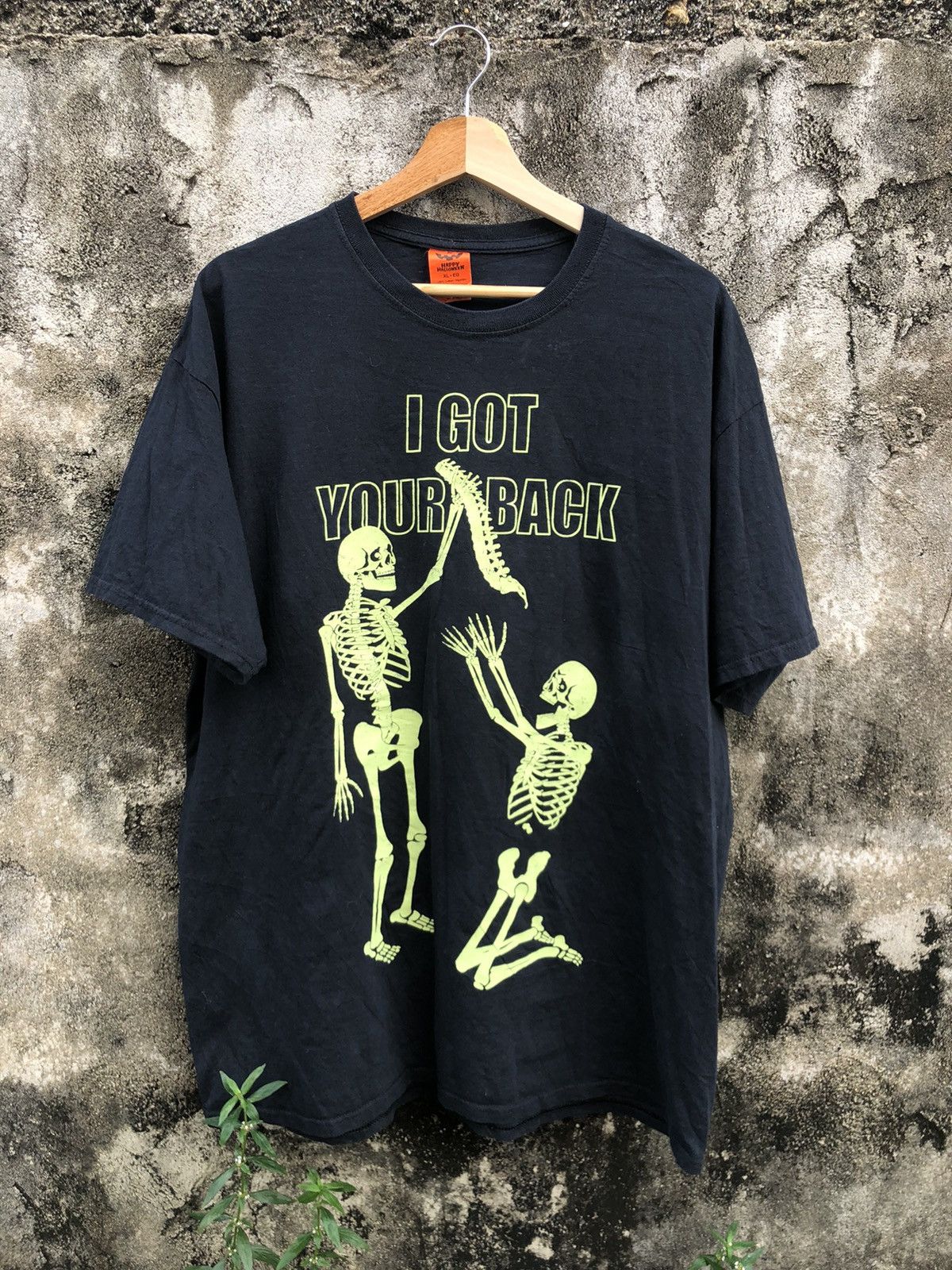 Vintage I Got Your Back Skeleton Tshirt Hoodie, Sweatshirt | FlexRushtees.com